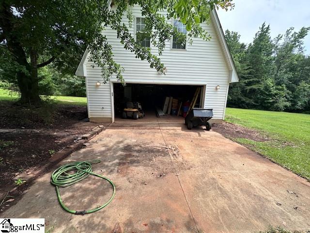 Simpsonville, South Carolina 29681, United States, 3 Bedrooms Bedrooms, ,3 BathroomsBathrooms,Residential,Active,233083