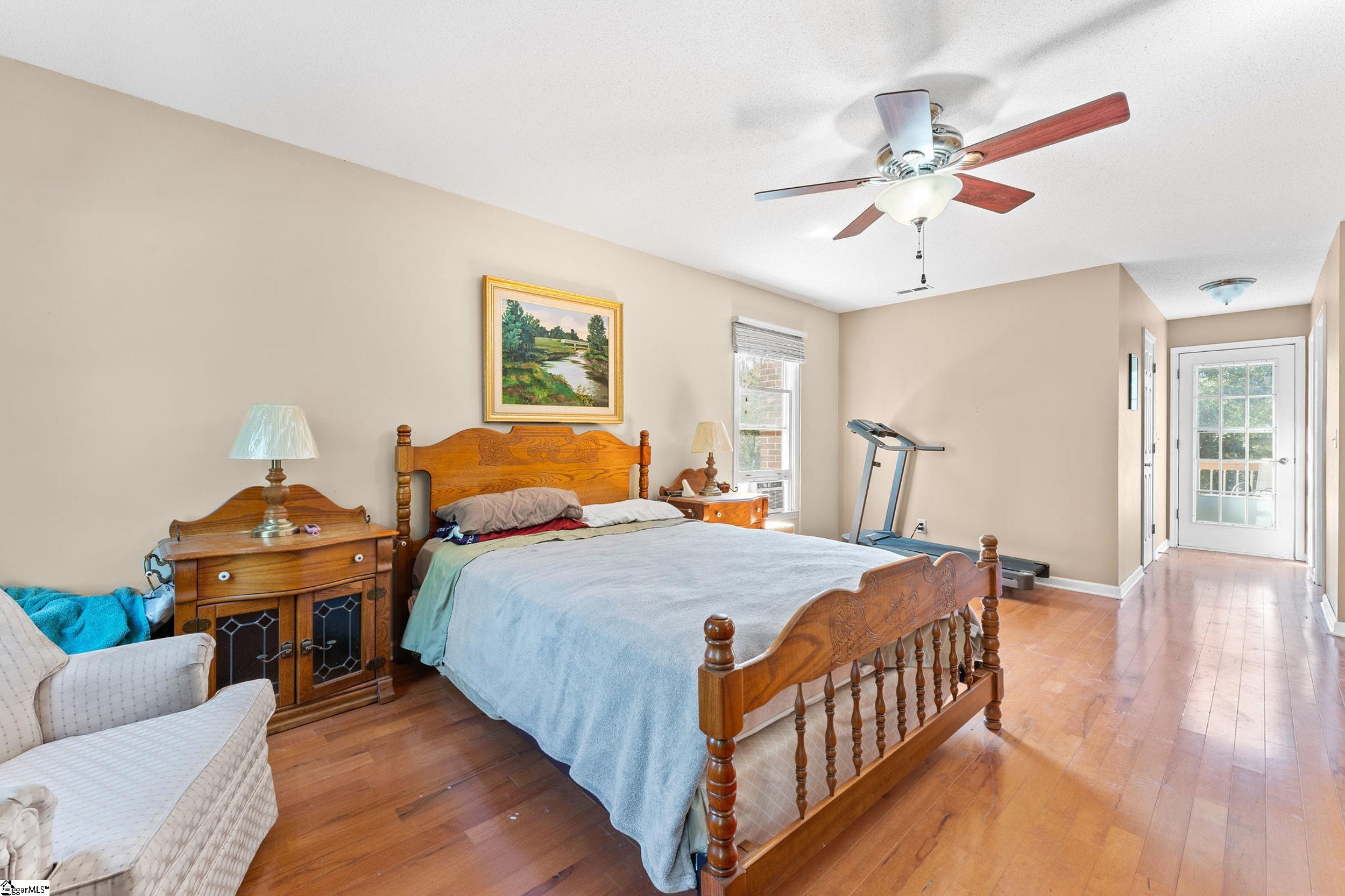 Simpsonville, South Carolina 29681, United States, 3 Bedrooms Bedrooms, ,3 BathroomsBathrooms,Residential,Active,233083