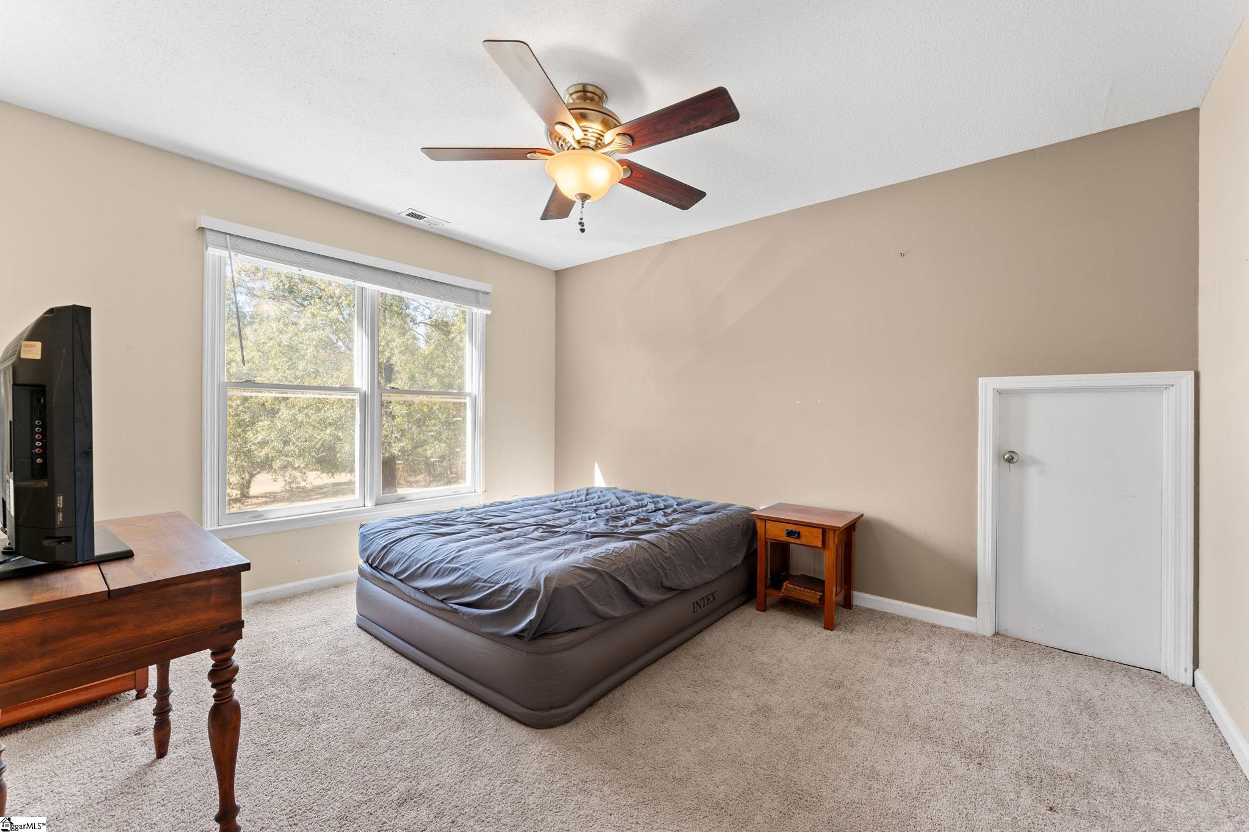 Simpsonville, South Carolina 29681, United States, 3 Bedrooms Bedrooms, ,3 BathroomsBathrooms,Residential,Active,233083