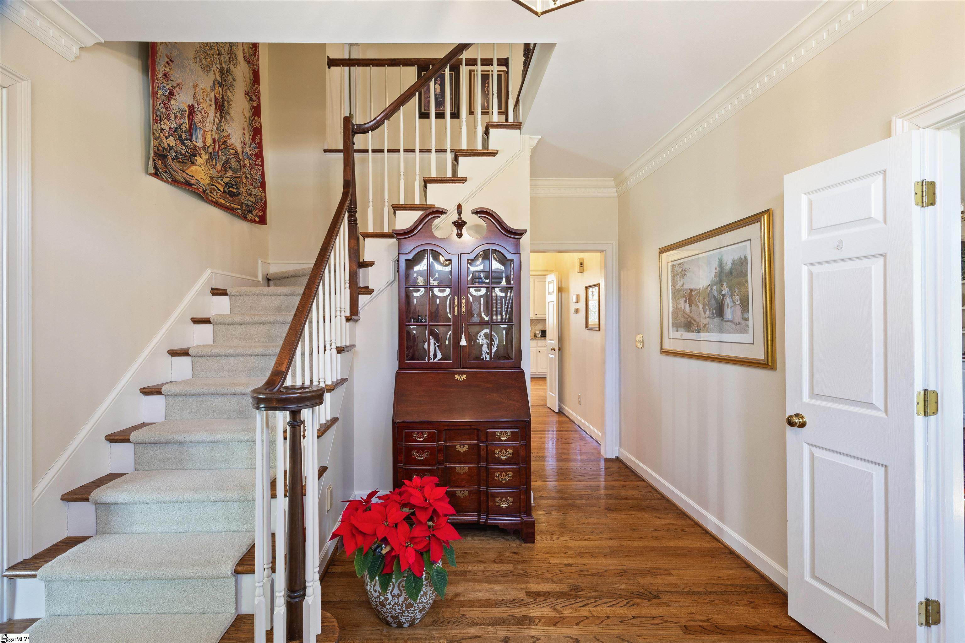 104 Laurel Oak Trail