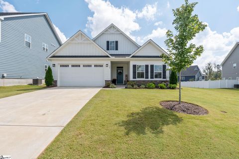 Photo of 105 Comanche Trail, Simpsonville, SC 29680 (MLS # 1587692)