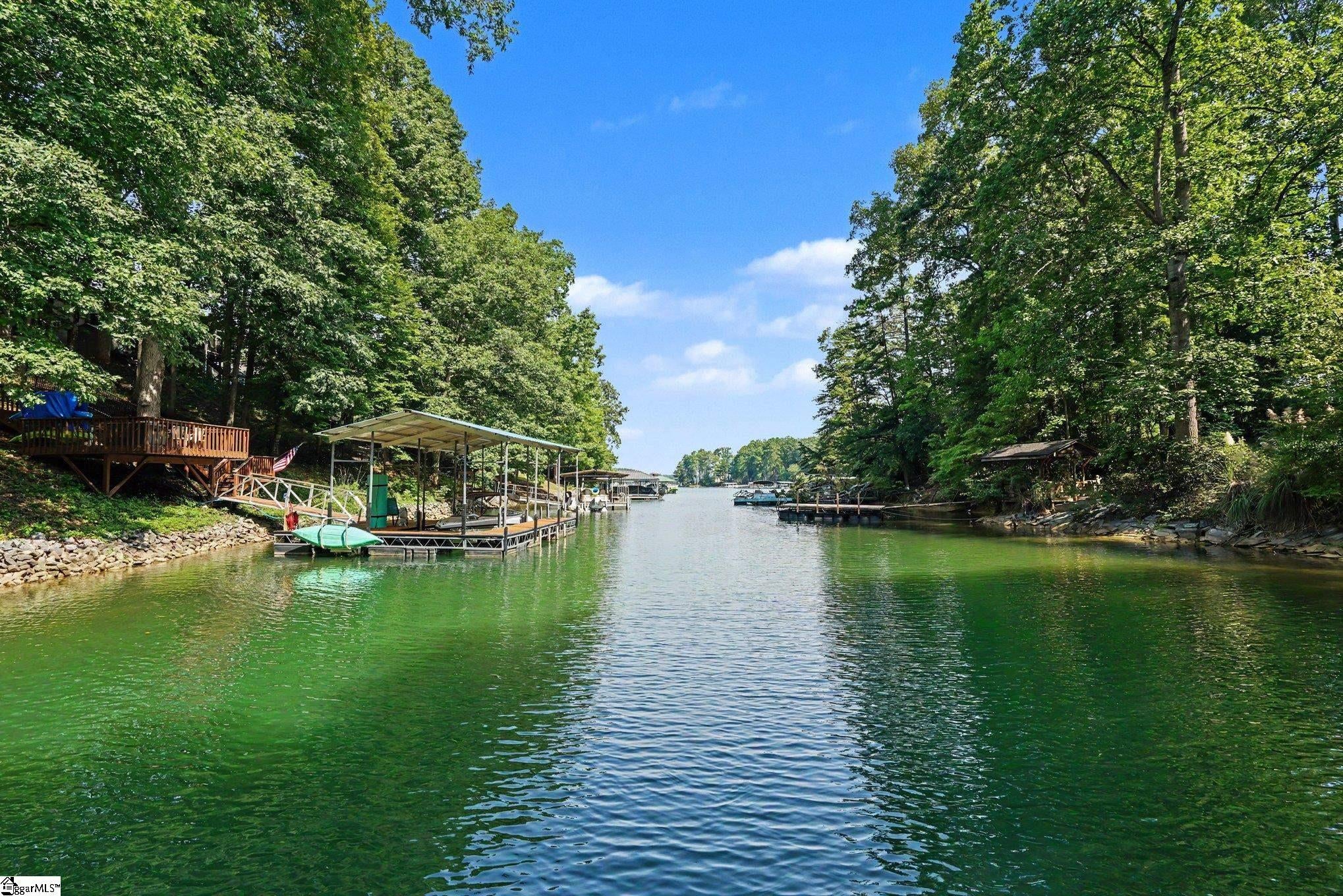 210 Lakeview Drive