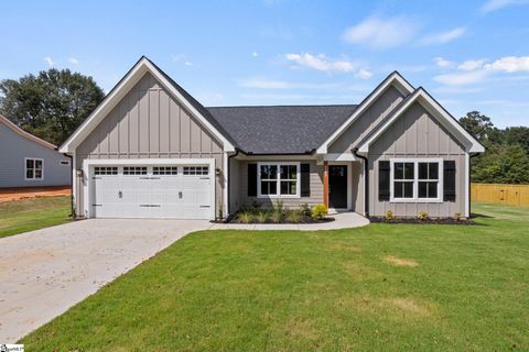Photo of 4043 Ridge Road, Greer, SC 29651 (MLS # 1576591)
