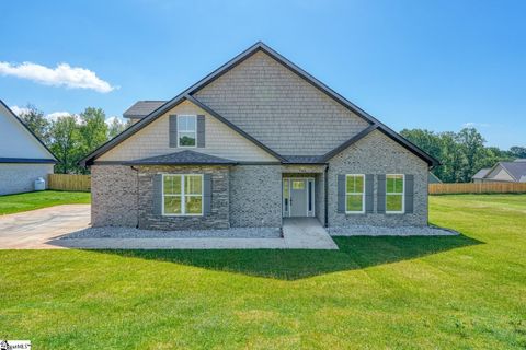 761 Ruby Golightly Drive Inman SC 29349