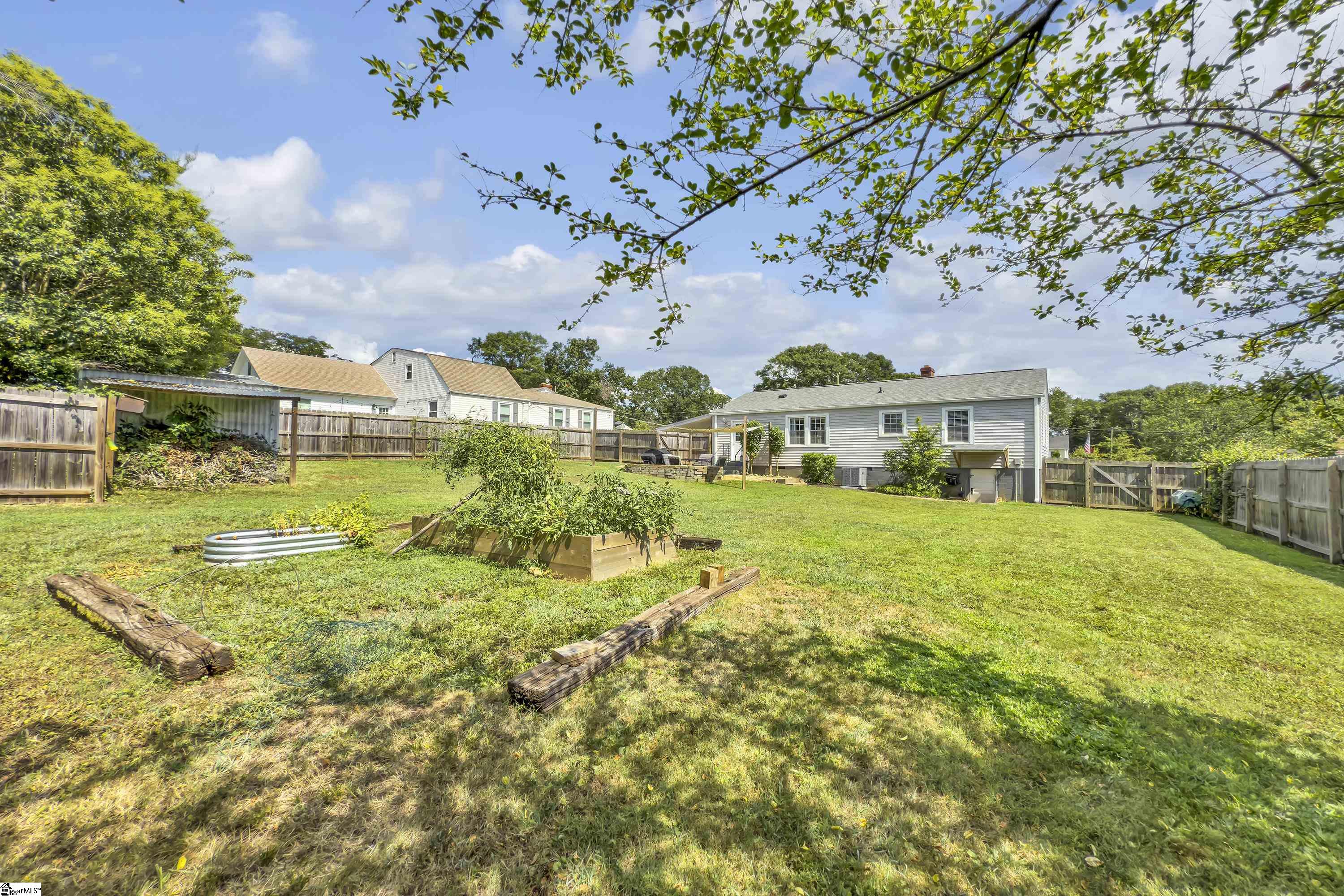 Greenville, South Carolina 29607, United States, 2 Bedrooms Bedrooms, ,1 BathroomBathrooms,Residential,Active,181552