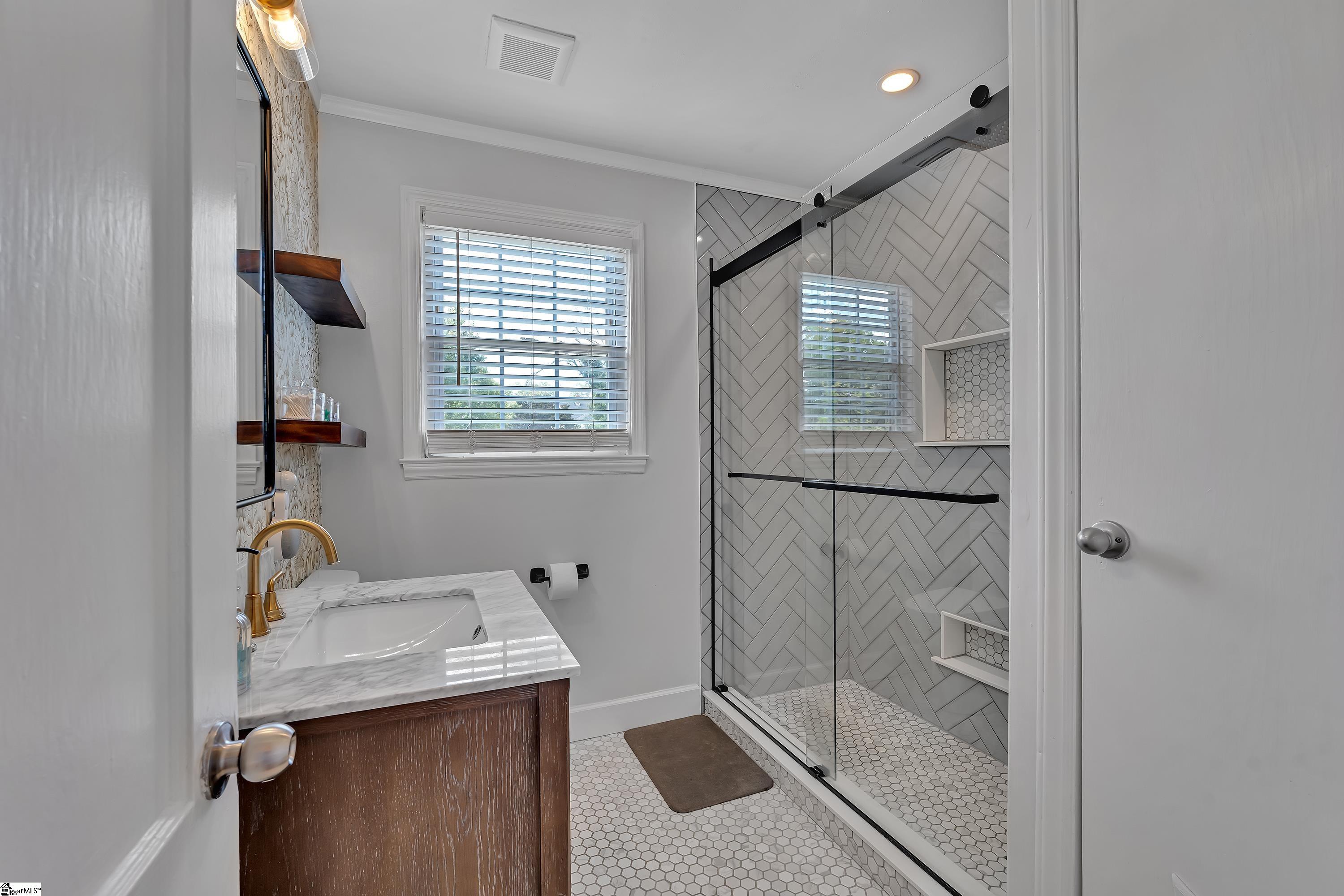 Greenville, South Carolina 29607, United States, 2 Bedrooms Bedrooms, ,1 BathroomBathrooms,Residential,Active,181552