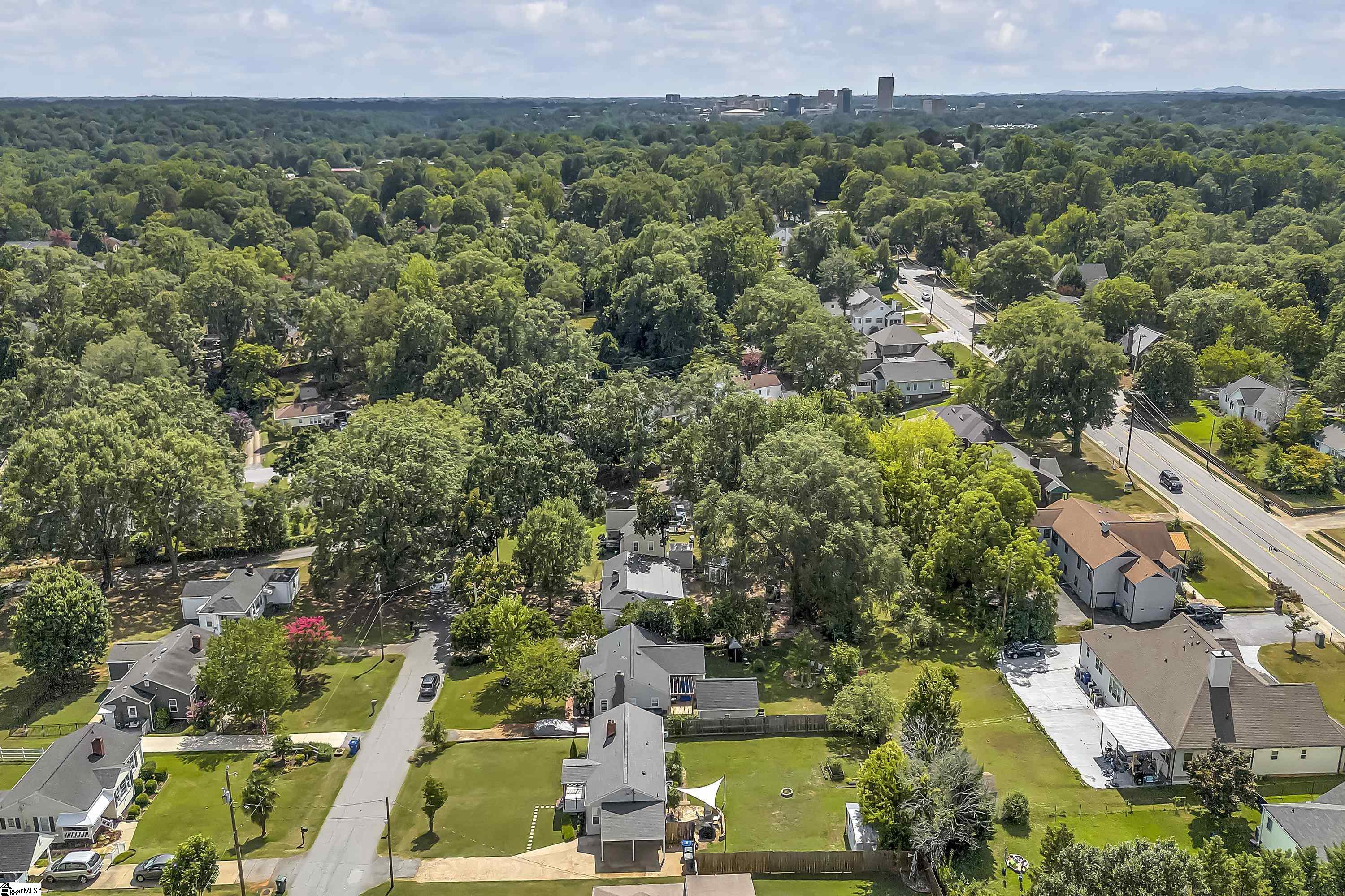 Greenville, South Carolina 29607, United States, 2 Bedrooms Bedrooms, ,1 BathroomBathrooms,Residential,Active,181552