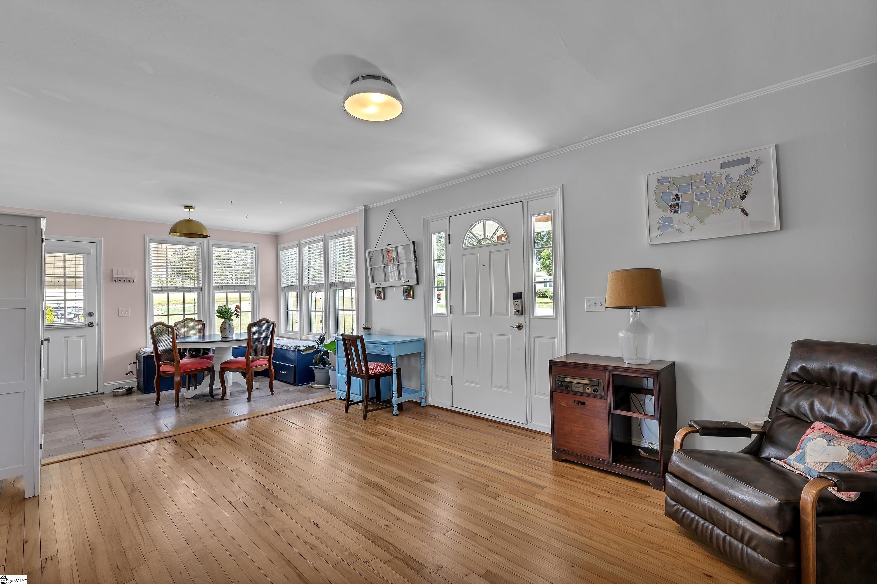 Greenville, South Carolina 29607, United States, 2 Bedrooms Bedrooms, ,1 BathroomBathrooms,Residential,Active,181552