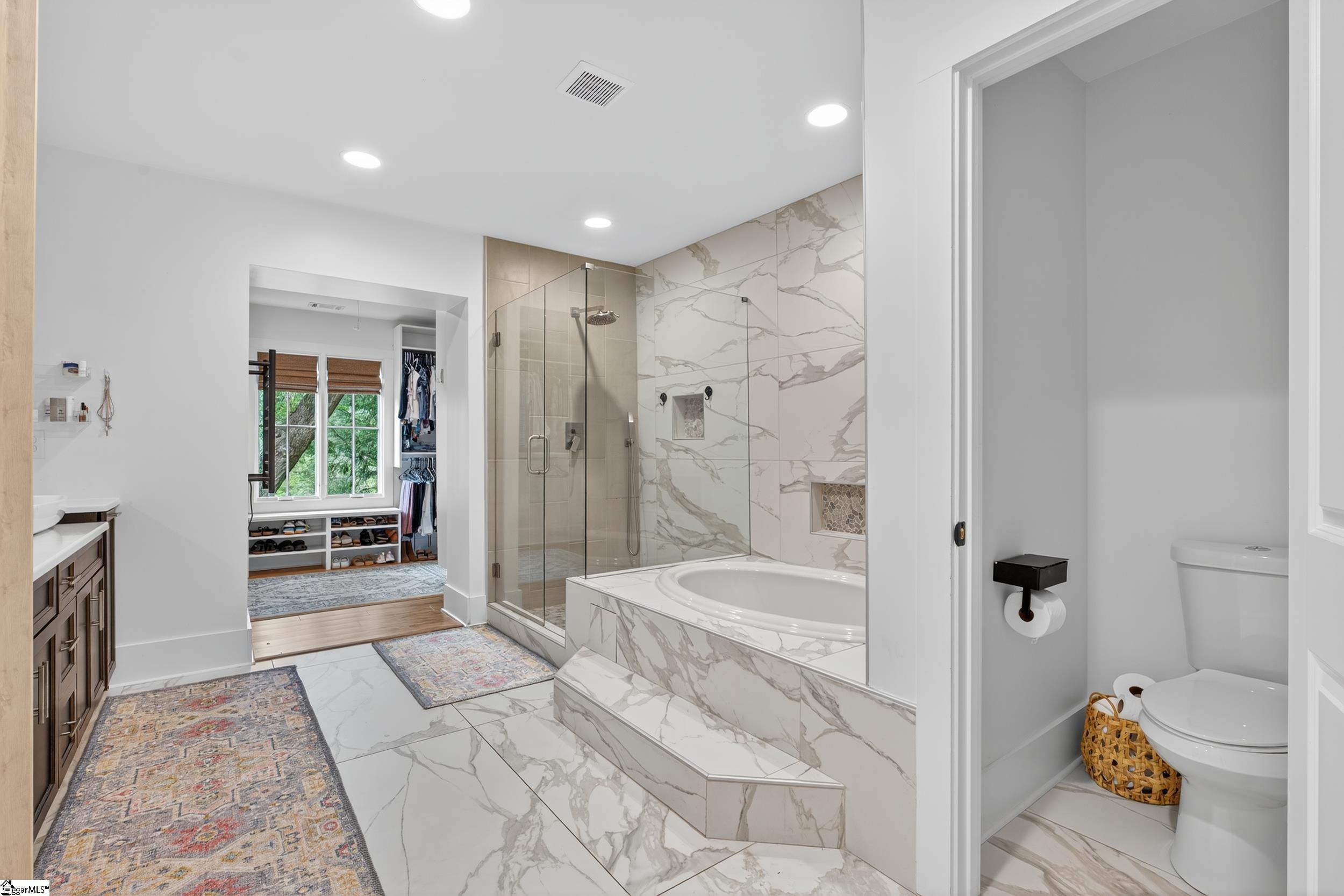 Greenville, South Carolina 29609, United States, 4 Bedrooms Bedrooms, ,4 BathroomsBathrooms,Residential,Active,189560