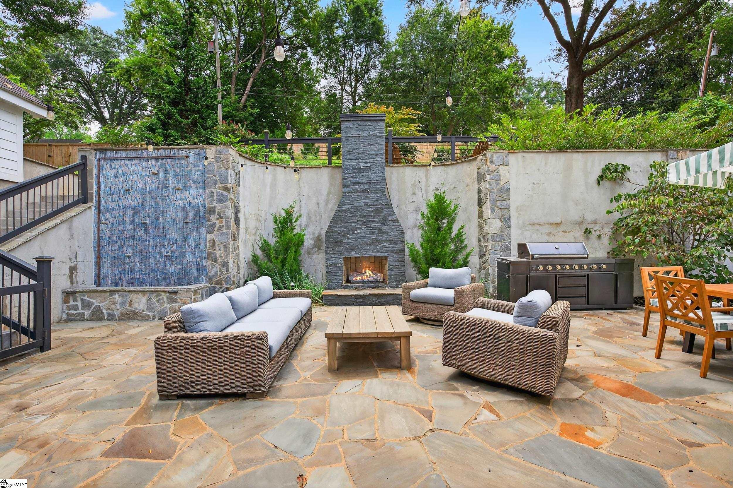 Greenville, South Carolina 29609, United States, 4 Bedrooms Bedrooms, ,4 BathroomsBathrooms,Residential,Active,189560