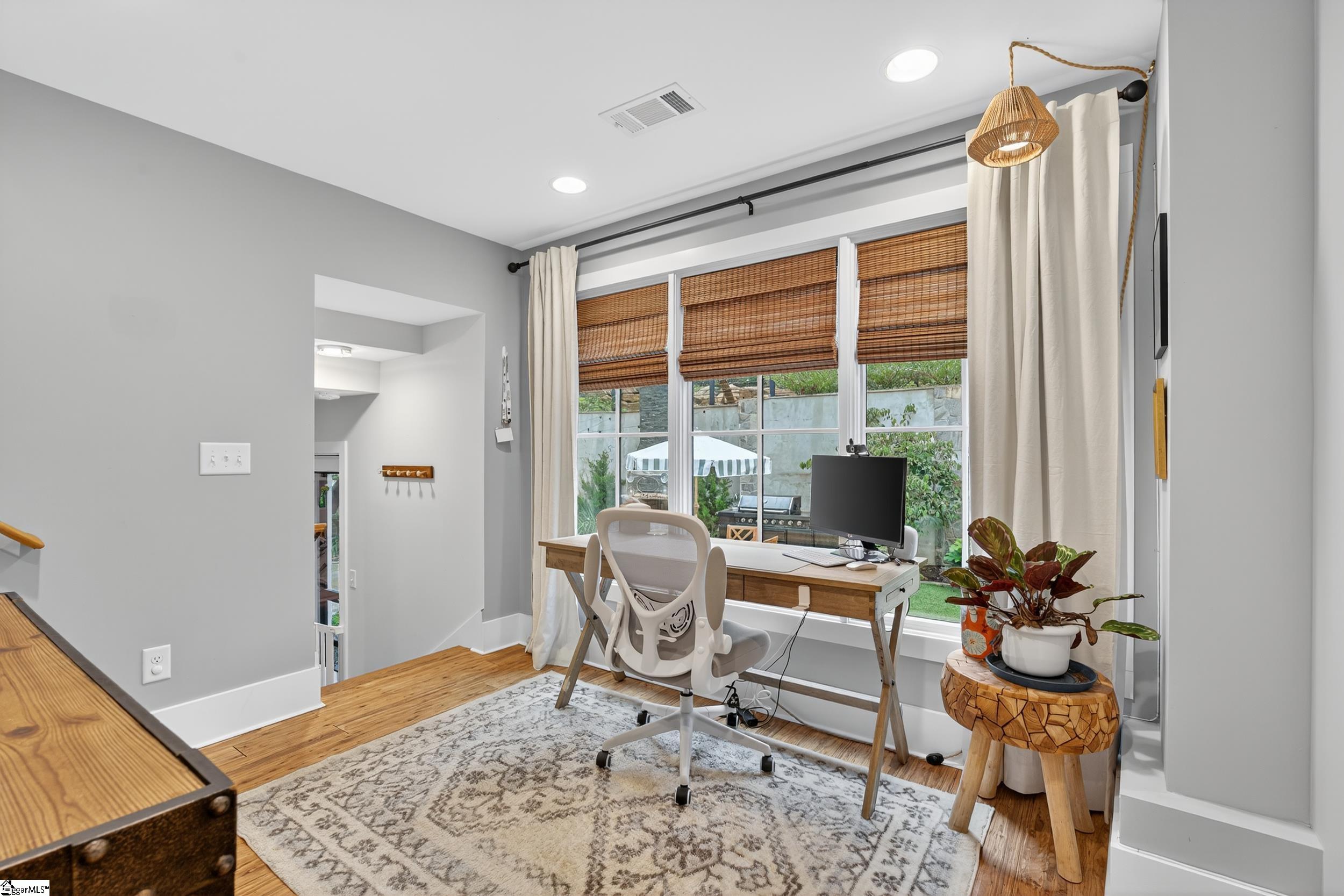 Greenville, South Carolina 29609, United States, 4 Bedrooms Bedrooms, ,4 BathroomsBathrooms,Residential,Active,189560