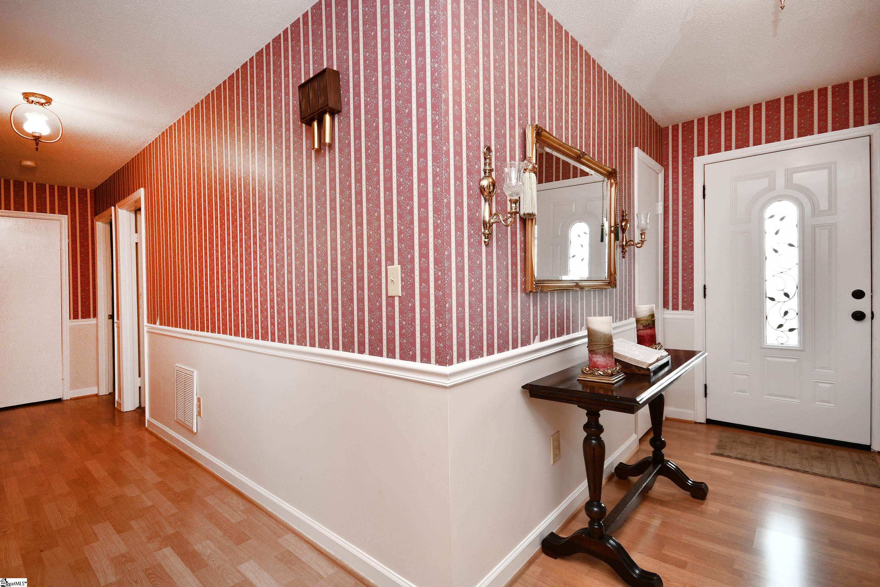 Easley, South Carolina 29642, United States, 3 Bedrooms Bedrooms, ,2 BathroomsBathrooms,Residential,Contingent,188745