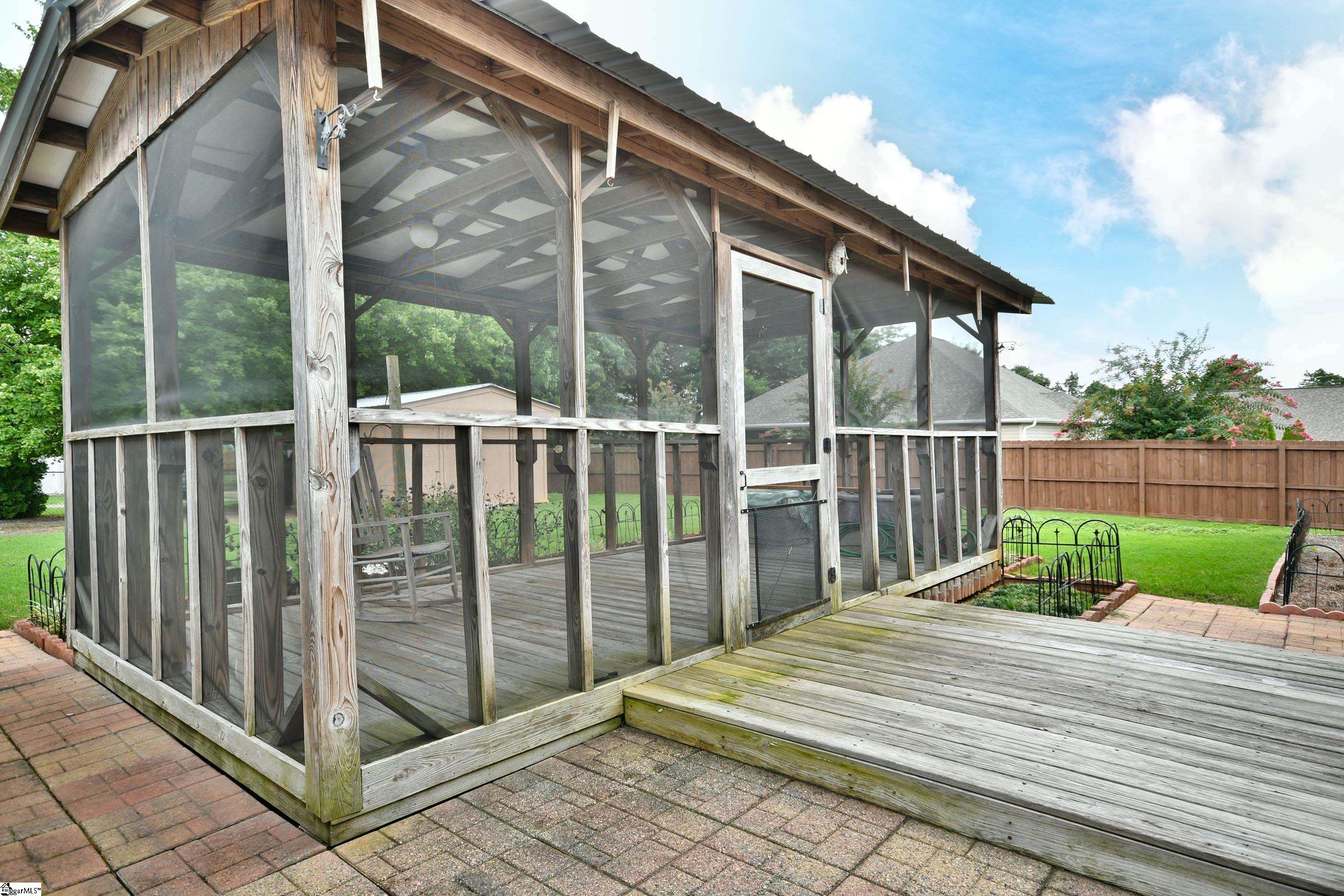 Easley, South Carolina 29642, United States, 3 Bedrooms Bedrooms, ,2 BathroomsBathrooms,Residential,Contingent,188745