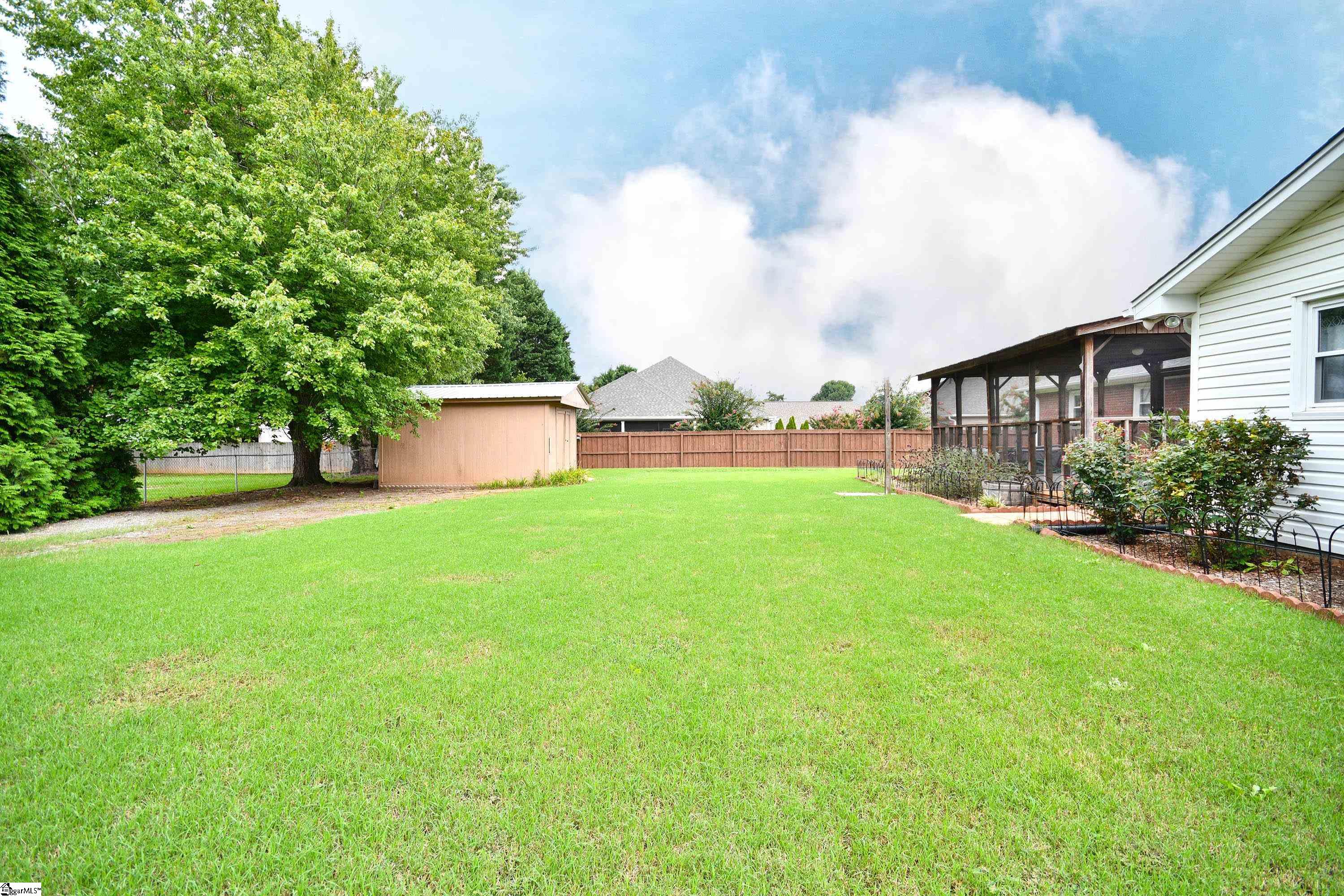 Easley, South Carolina 29642, United States, 3 Bedrooms Bedrooms, ,2 BathroomsBathrooms,Residential,Contingent,188745