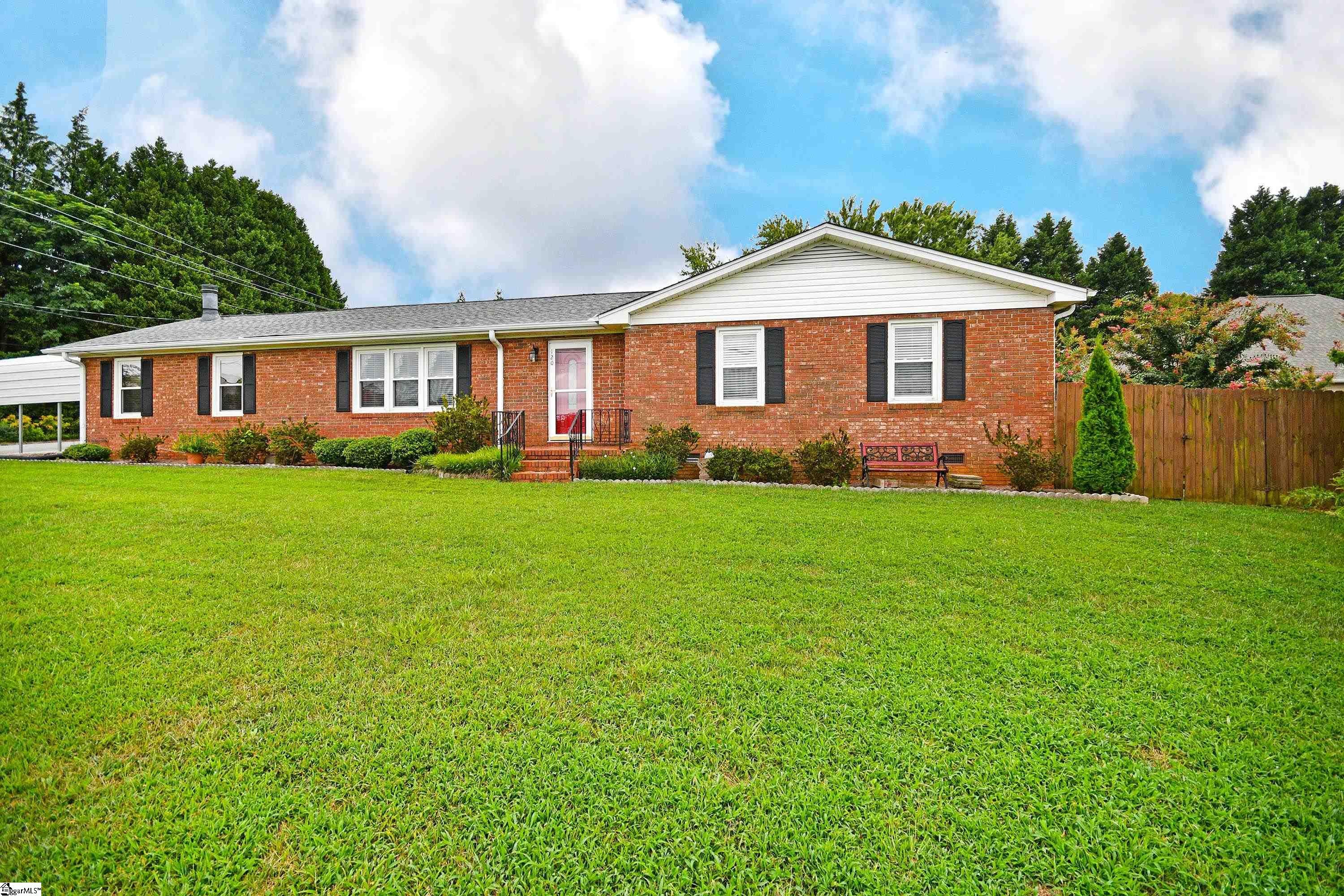 Easley, South Carolina 29642, United States, 3 Bedrooms Bedrooms, ,2 BathroomsBathrooms,Residential,Contingent,188745