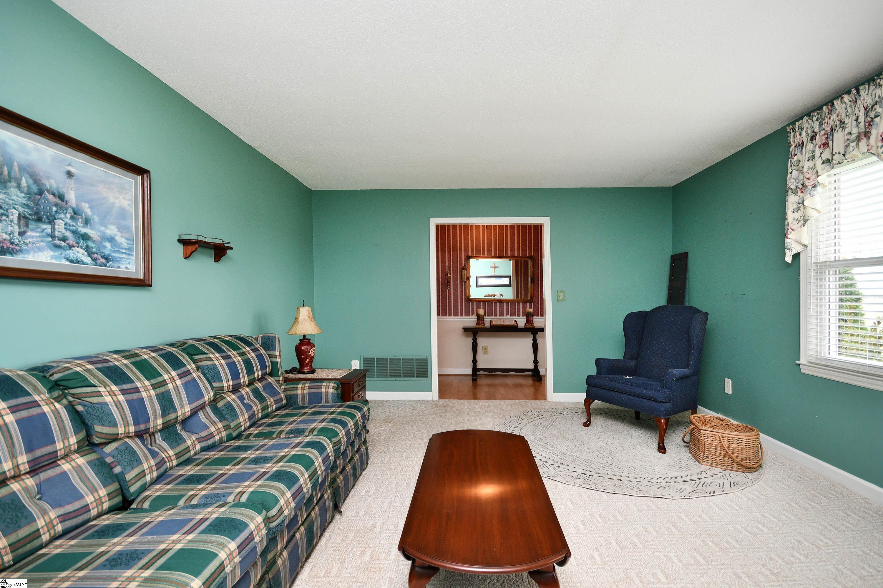 Easley, South Carolina 29642, United States, 3 Bedrooms Bedrooms, ,2 BathroomsBathrooms,Residential,Contingent,188745