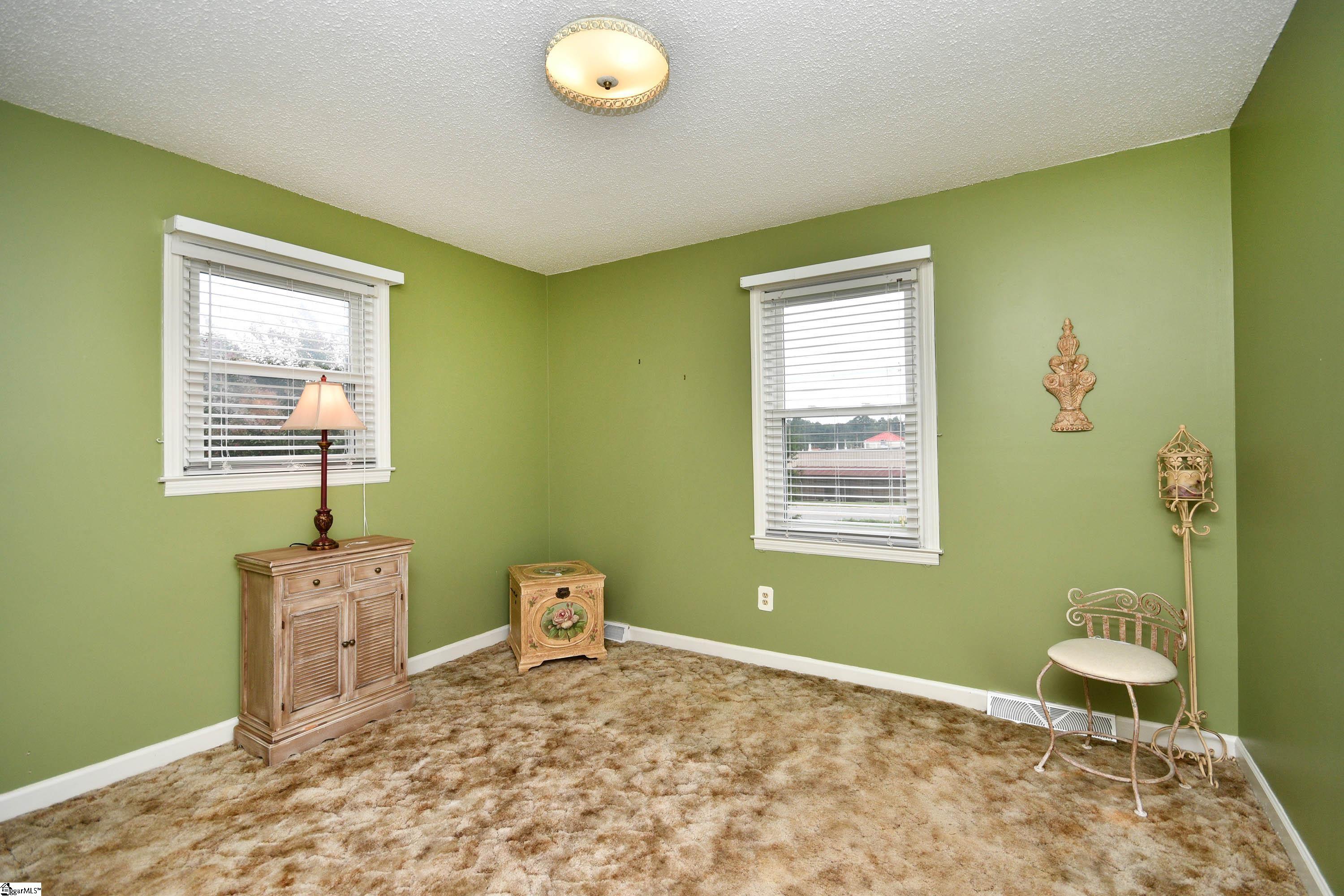 Easley, South Carolina 29642, United States, 3 Bedrooms Bedrooms, ,2 BathroomsBathrooms,Residential,Contingent,188745