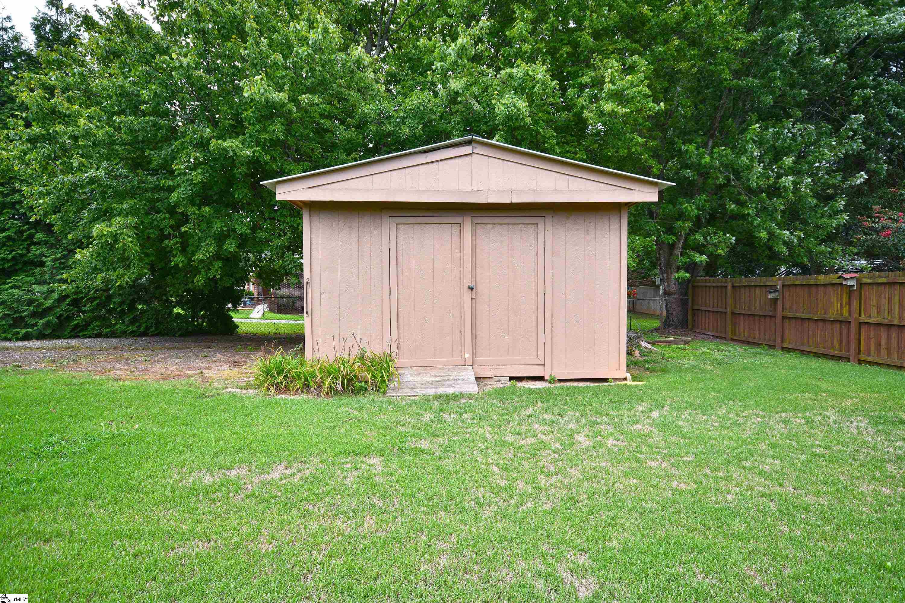 Easley, South Carolina 29642, United States, 3 Bedrooms Bedrooms, ,2 BathroomsBathrooms,Residential,Contingent,188745