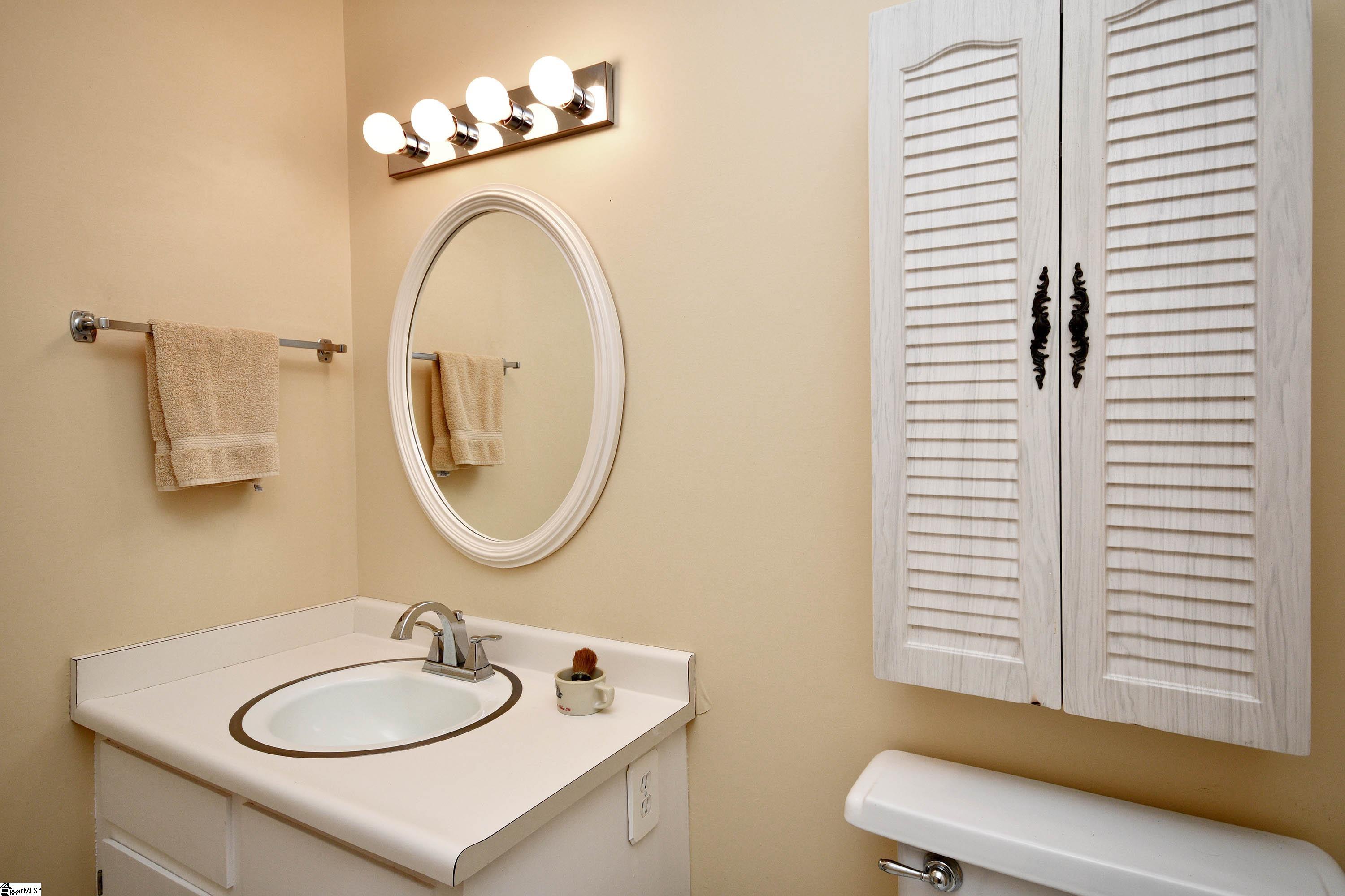 Easley, South Carolina 29642, United States, 3 Bedrooms Bedrooms, ,2 BathroomsBathrooms,Residential,Contingent,188745