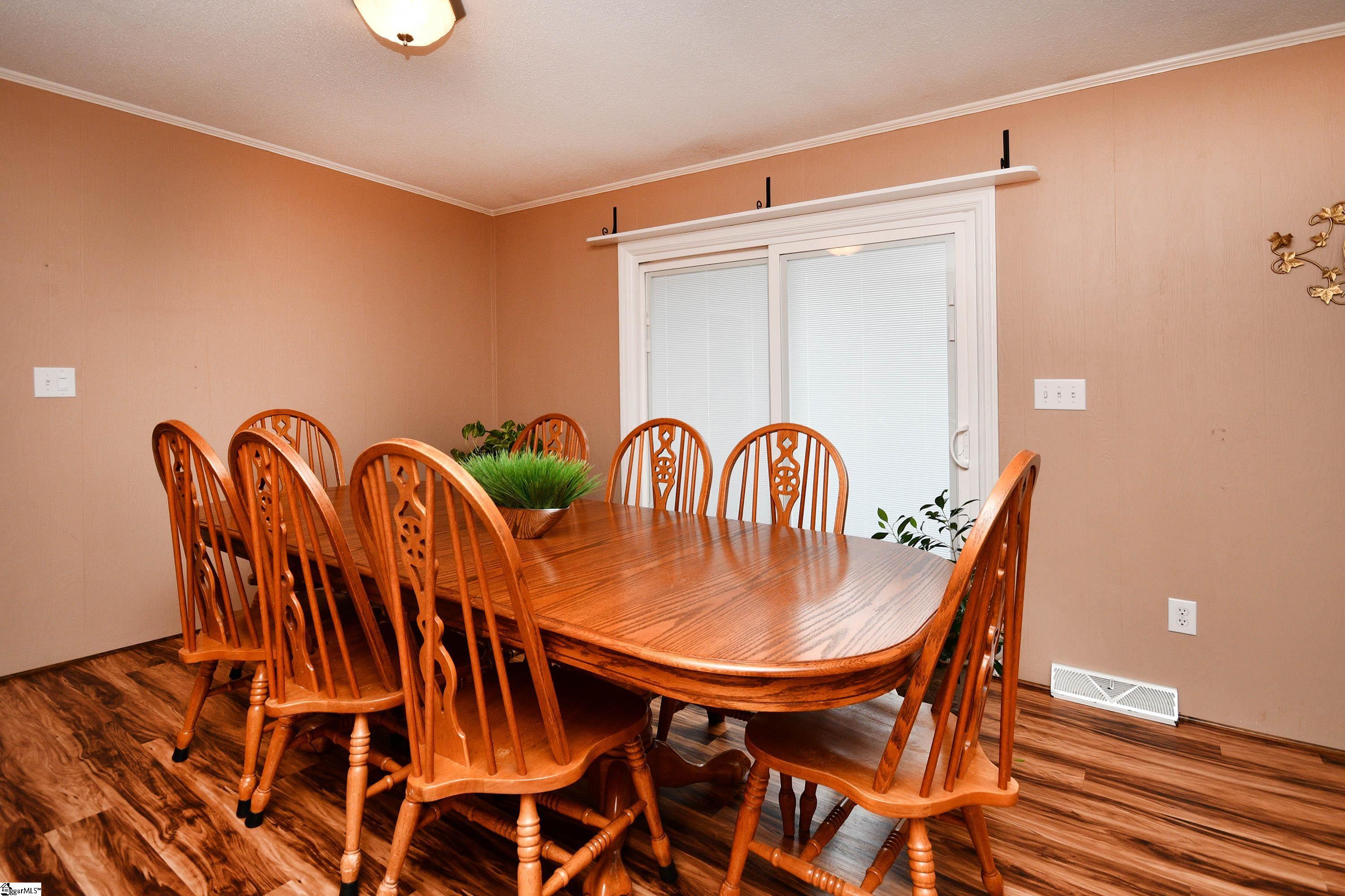 Easley, South Carolina 29642, United States, 3 Bedrooms Bedrooms, ,2 BathroomsBathrooms,Residential,Contingent,188745