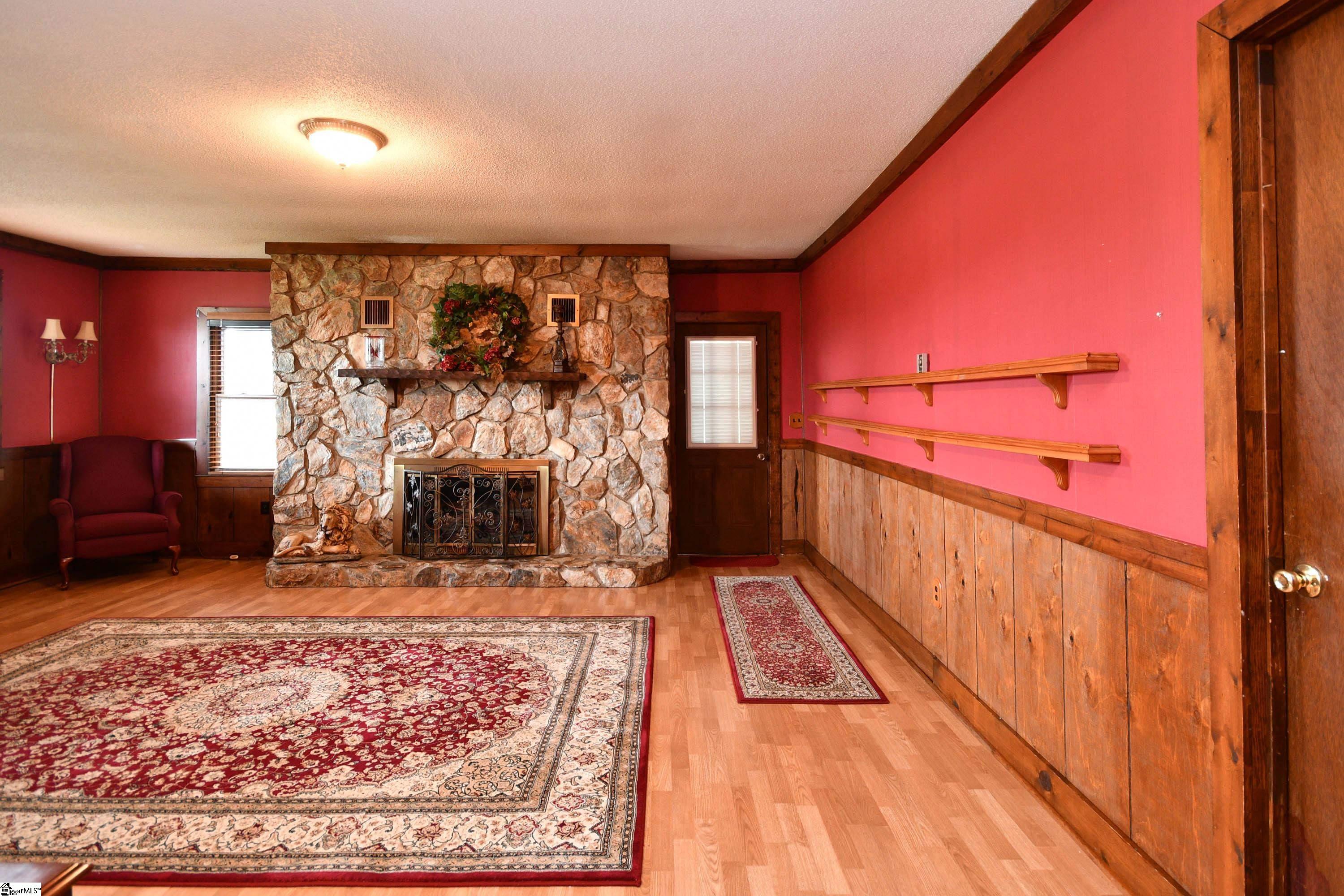 Easley, South Carolina 29642, United States, 3 Bedrooms Bedrooms, ,2 BathroomsBathrooms,Residential,Contingent,188745