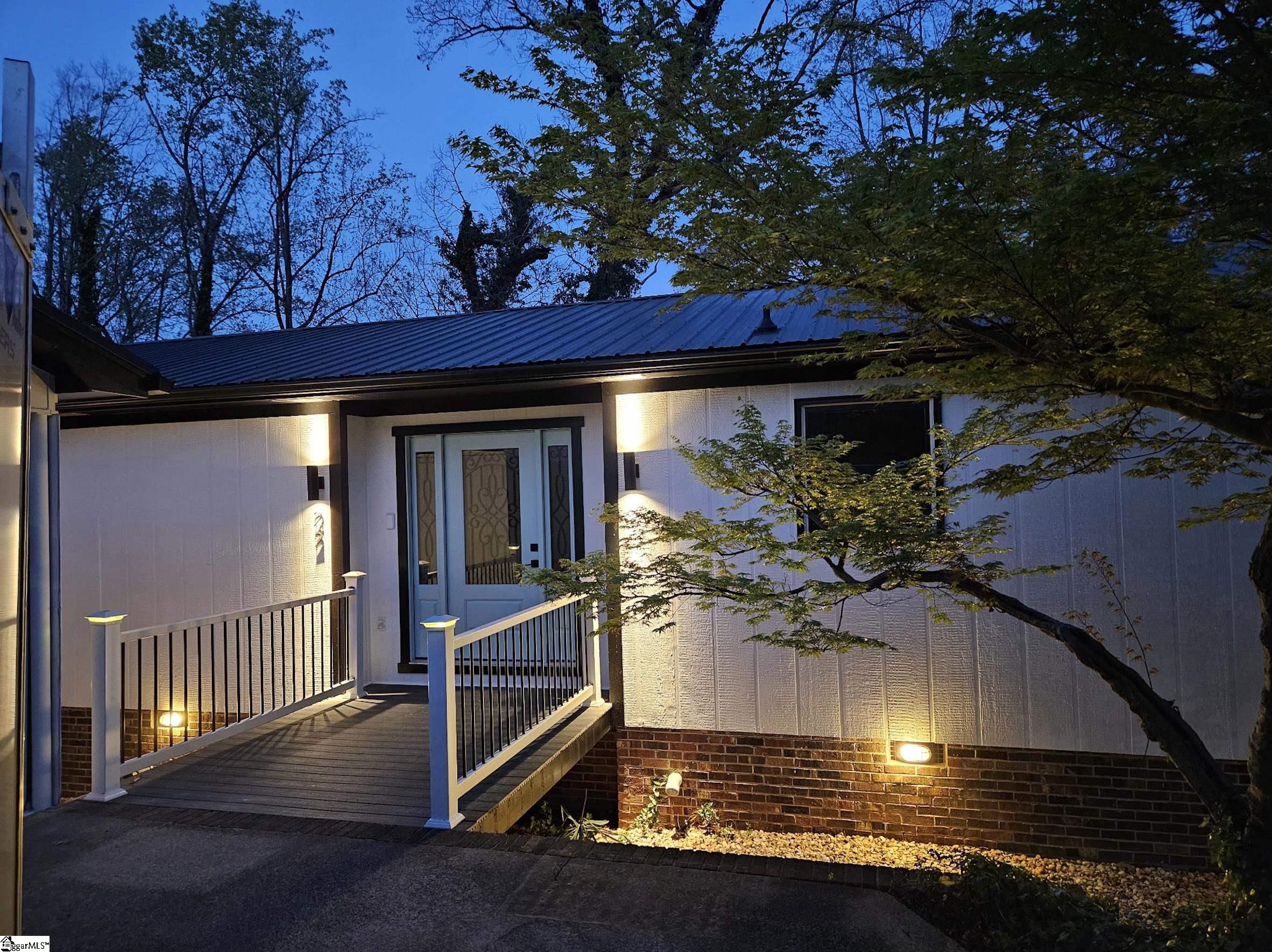 22 E. Indian Trail