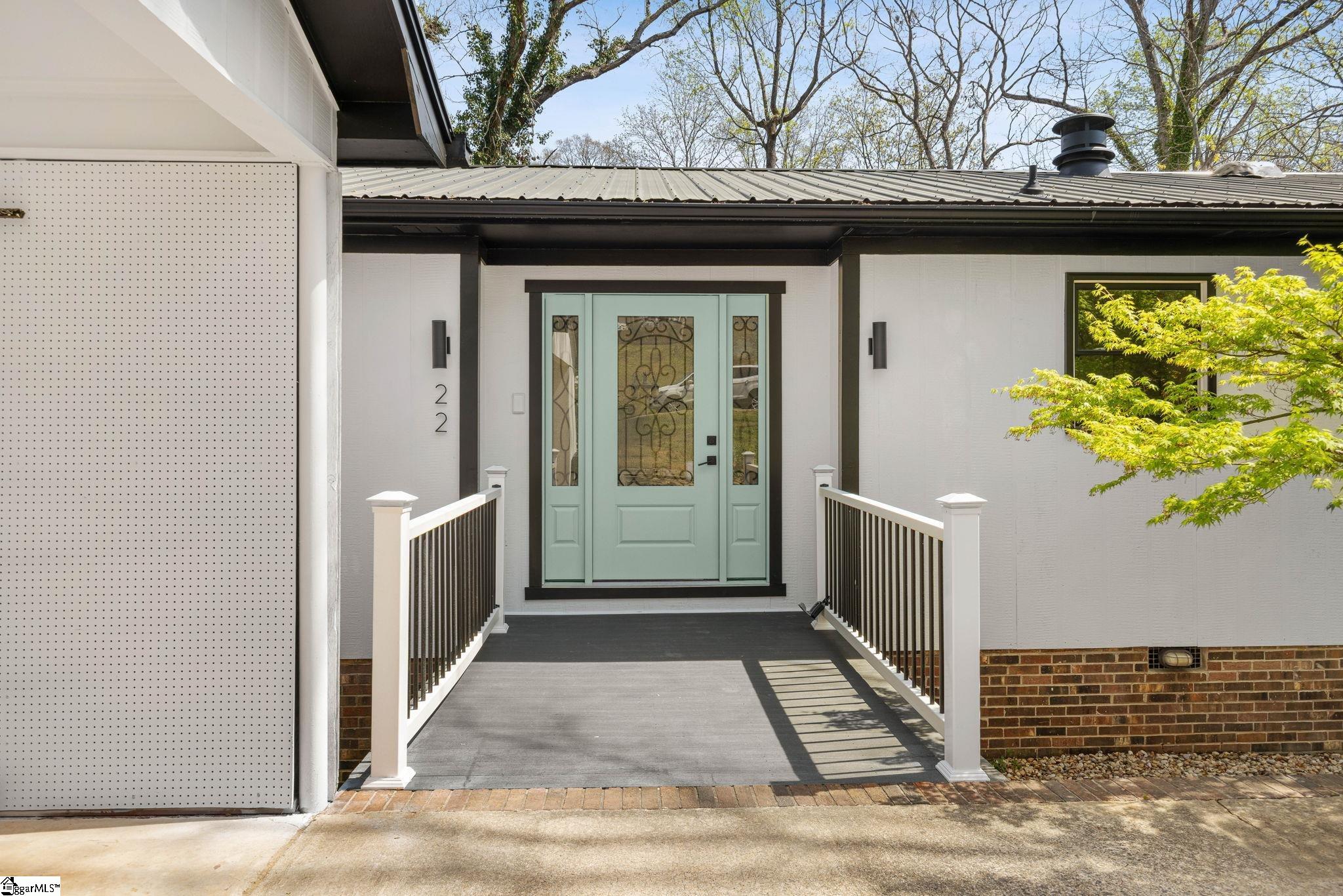 22 E. Indian Trail