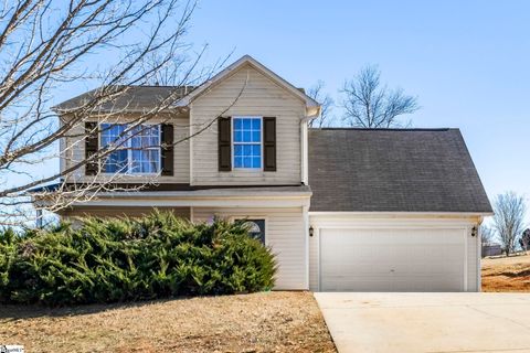 Photo of 112 Blackbird Lane, Greenville, SC 29611 (MLS # 1582871)