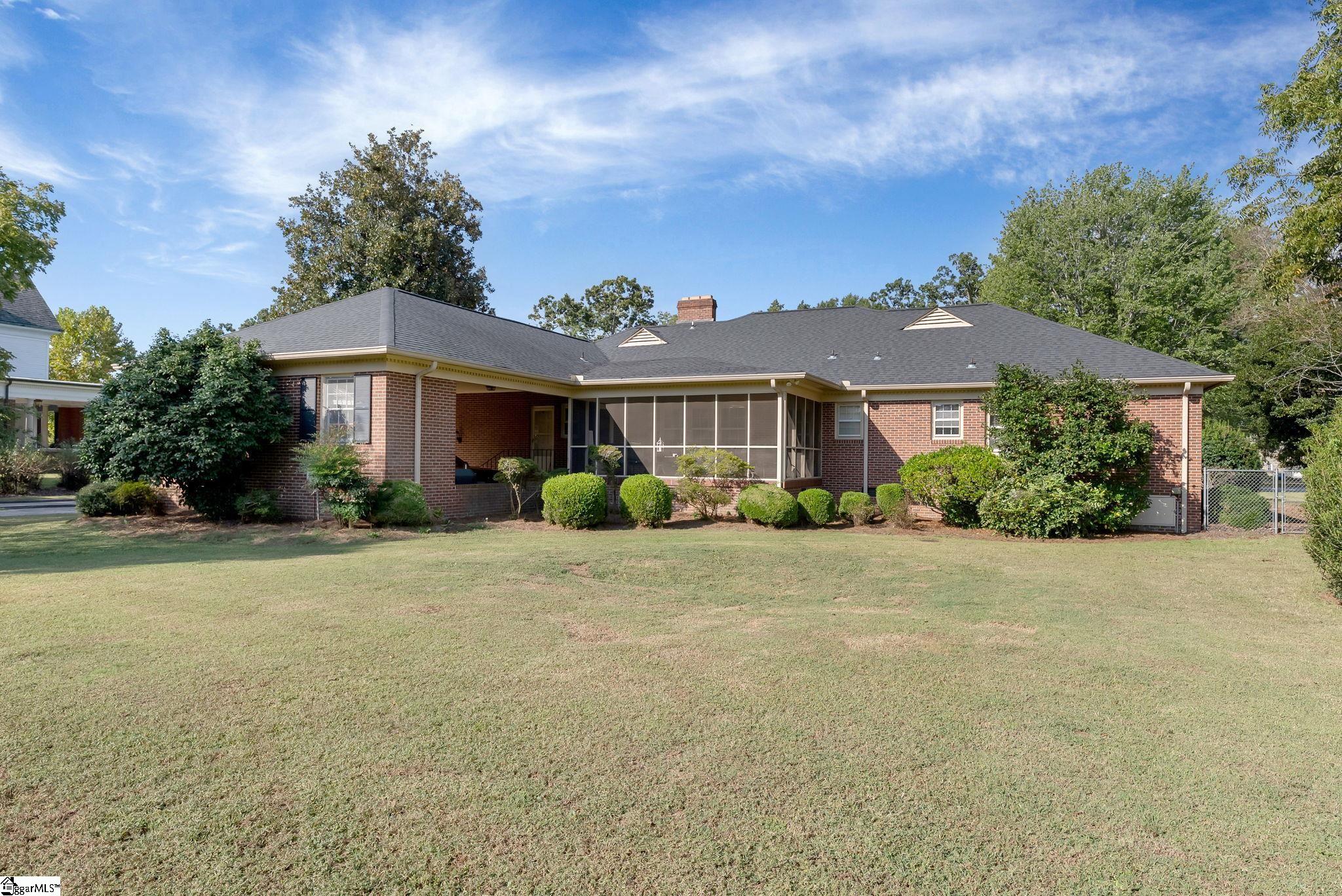 Clinton, South Carolina 29325, United States, 3 Bedrooms Bedrooms, ,3 BathroomsBathrooms,Residential,Active,215729