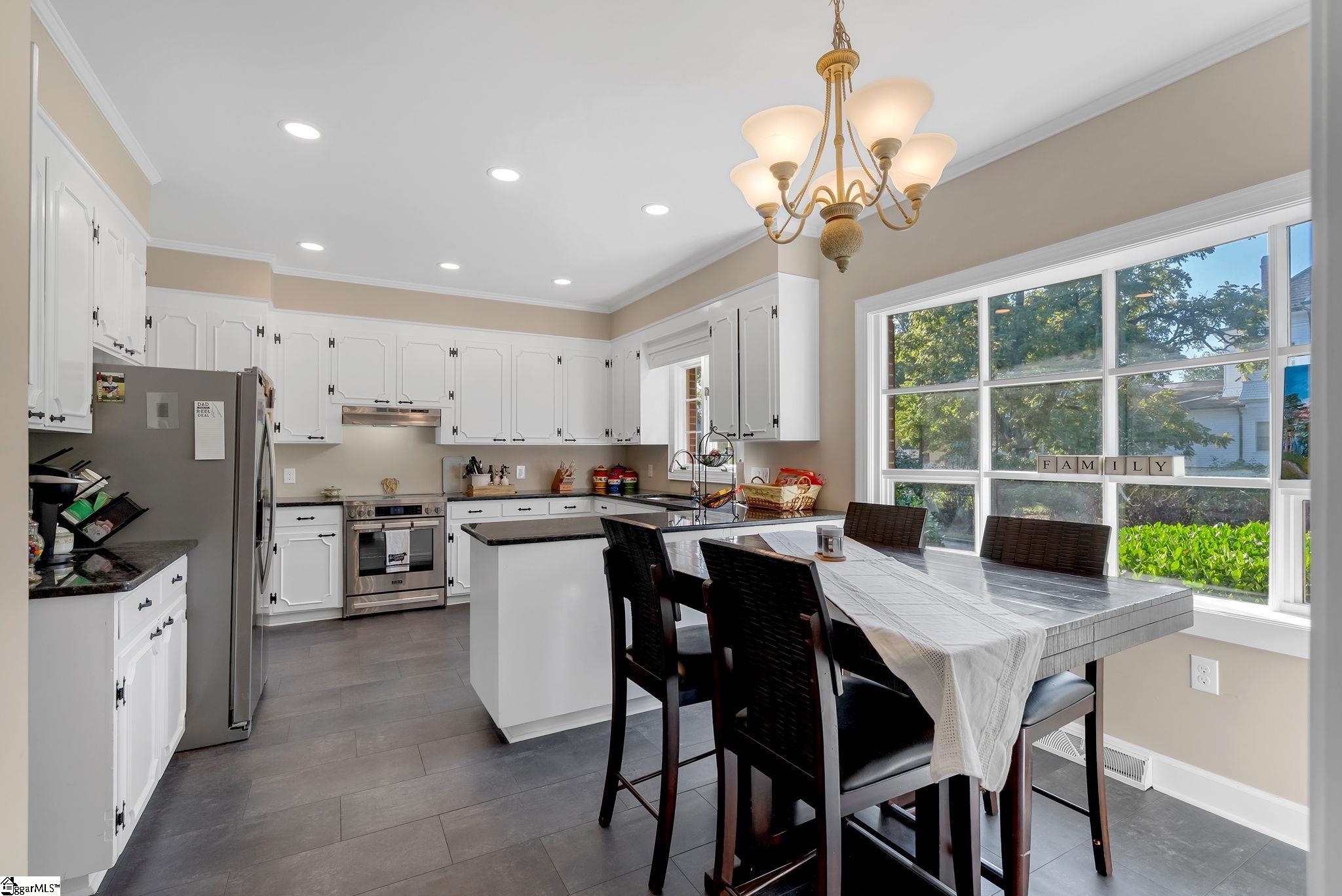 Clinton, South Carolina 29325, United States, 3 Bedrooms Bedrooms, ,3 BathroomsBathrooms,Residential,Active,215729