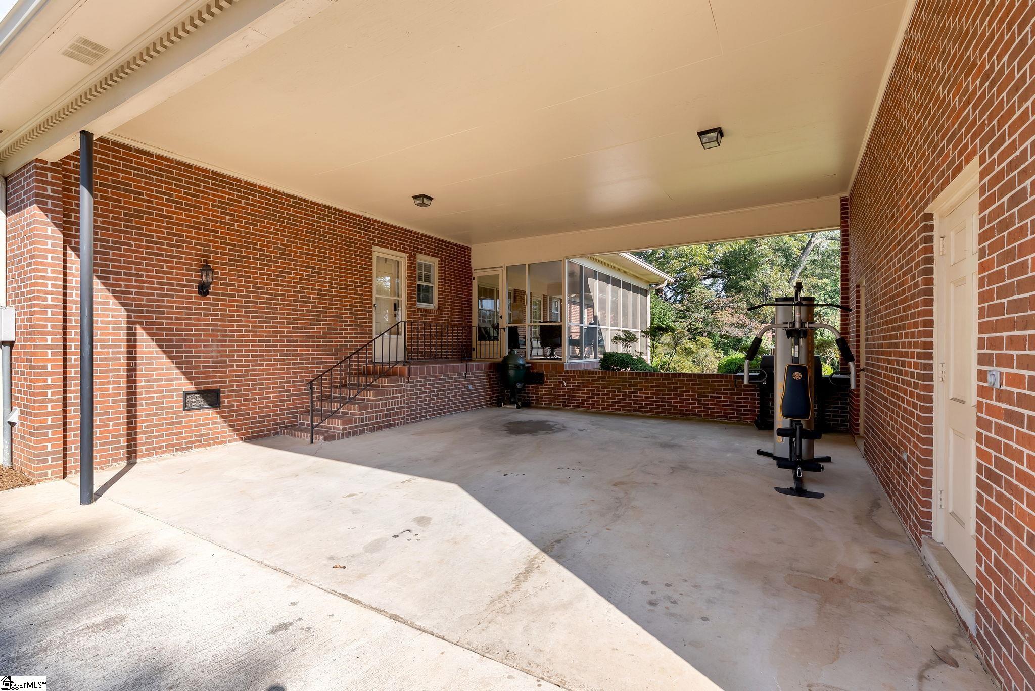 Clinton, South Carolina 29325, United States, 3 Bedrooms Bedrooms, ,3 BathroomsBathrooms,Residential,Active,215729