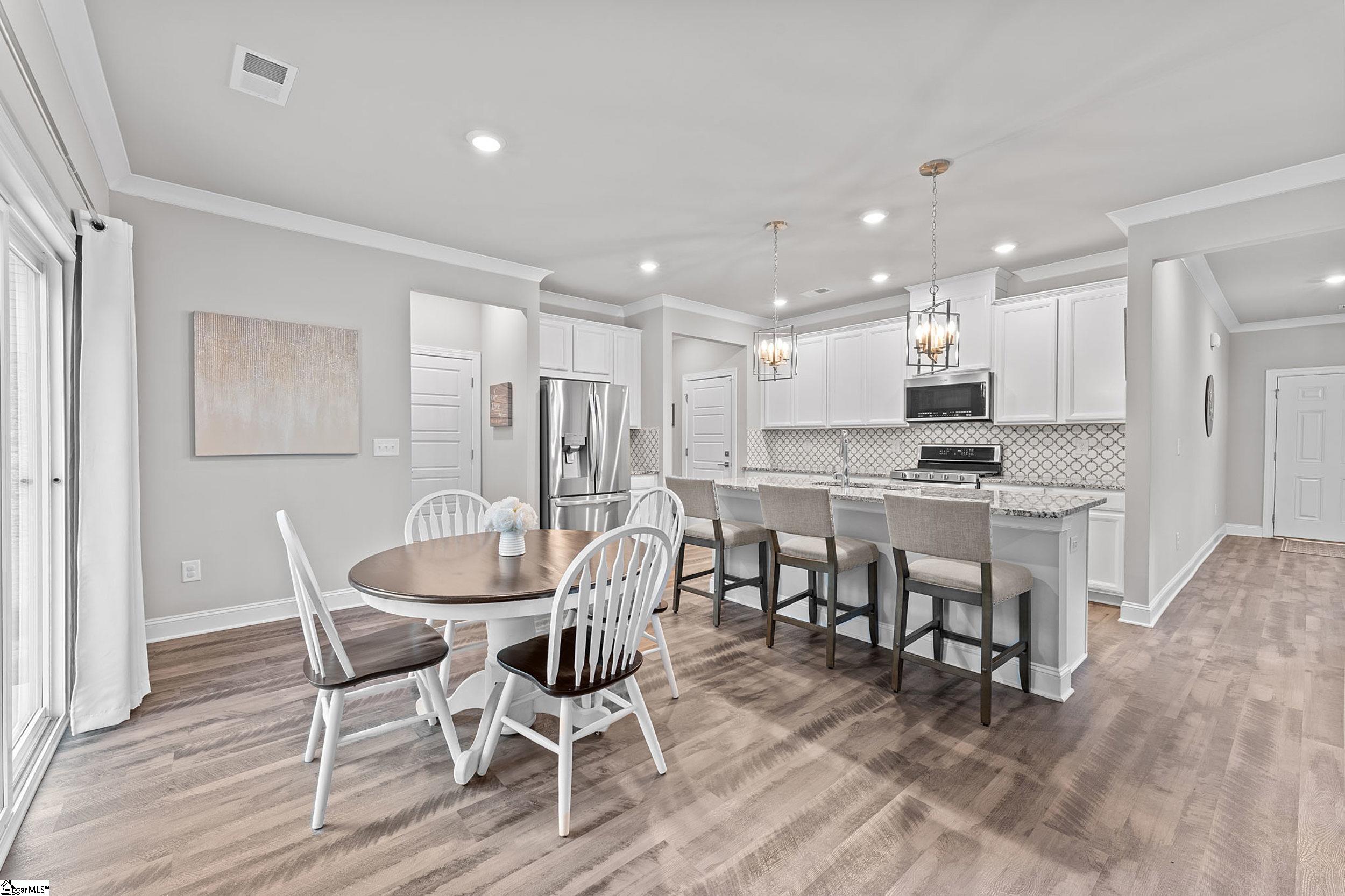 Simpsonville, South Carolina 29680, United States, 4 Bedrooms Bedrooms, ,3 BathroomsBathrooms,Residential,Active,221811