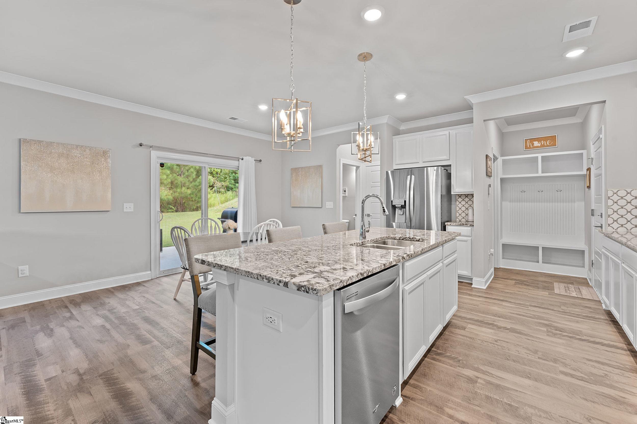 Simpsonville, South Carolina 29680, United States, 4 Bedrooms Bedrooms, ,3 BathroomsBathrooms,Residential,Active,221811