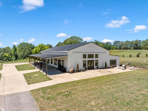 Photo of 128 Orchard Drive, Moore, SC 29369 (MLS # 1591990)