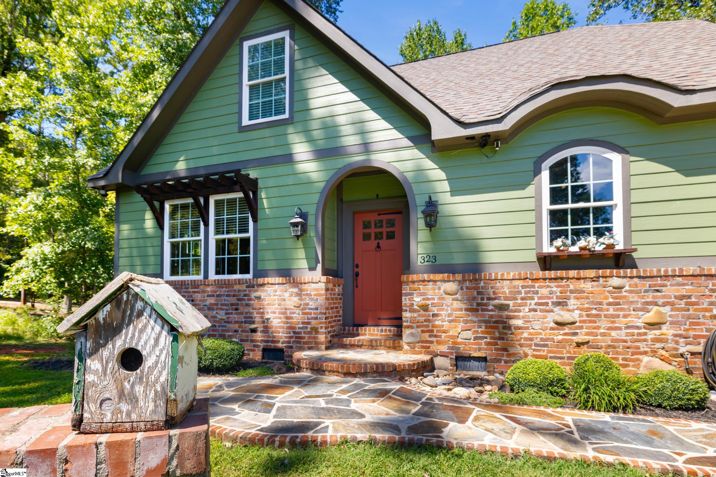 323 South Cove Road