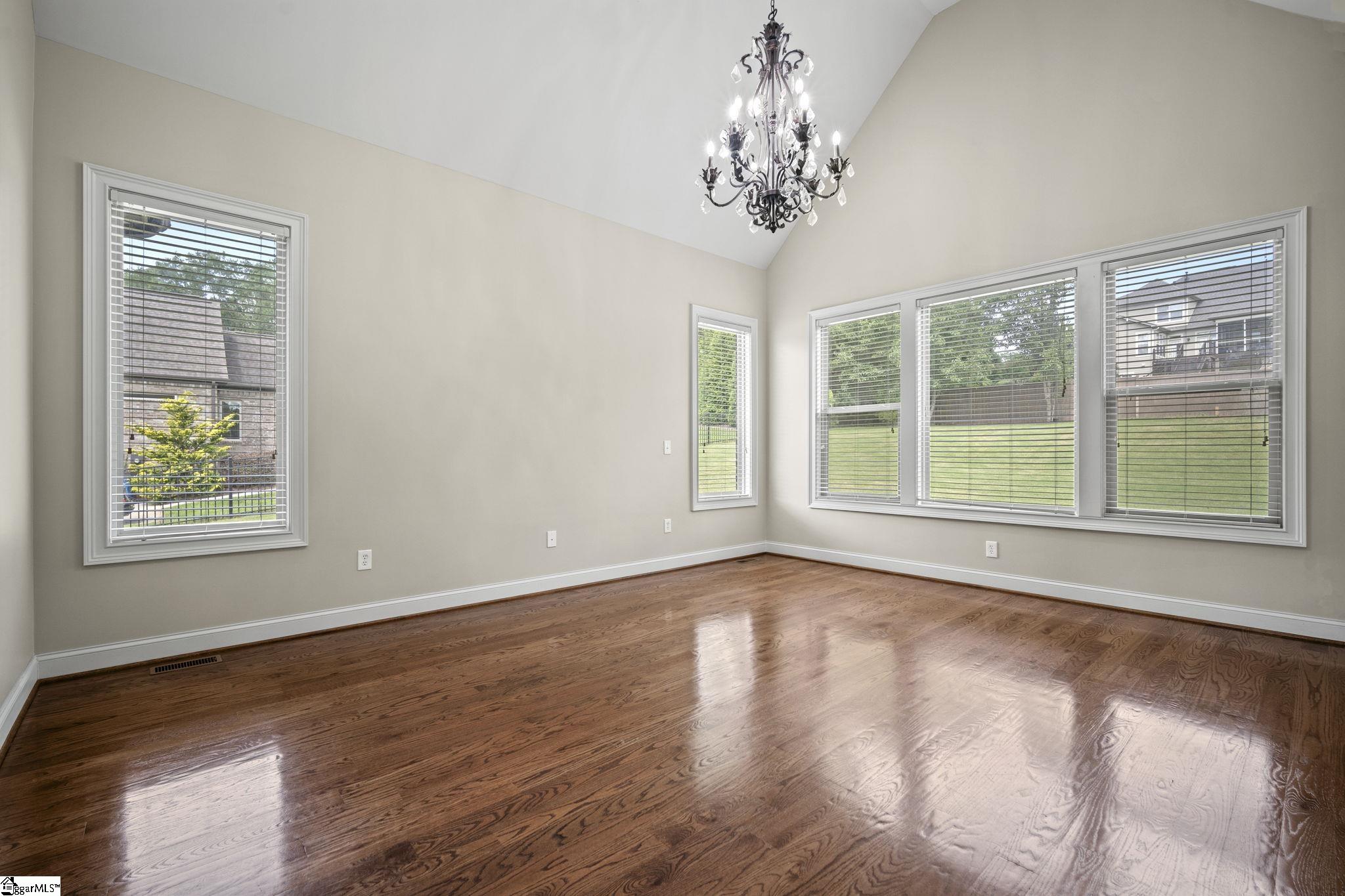 Greer, South Carolina 29651, United States, 5 Bedrooms Bedrooms, ,4 BathroomsBathrooms,Residential,Active,155197