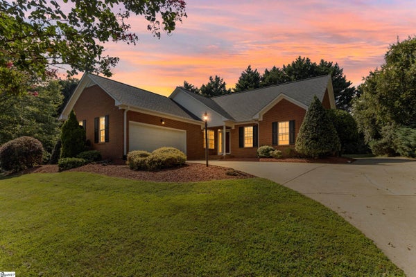 530 S POND VIEW DR, DUNCAN, SC 29334 - Image 3d62c10b2c926f8564b7aeac735d7d83/1523162090