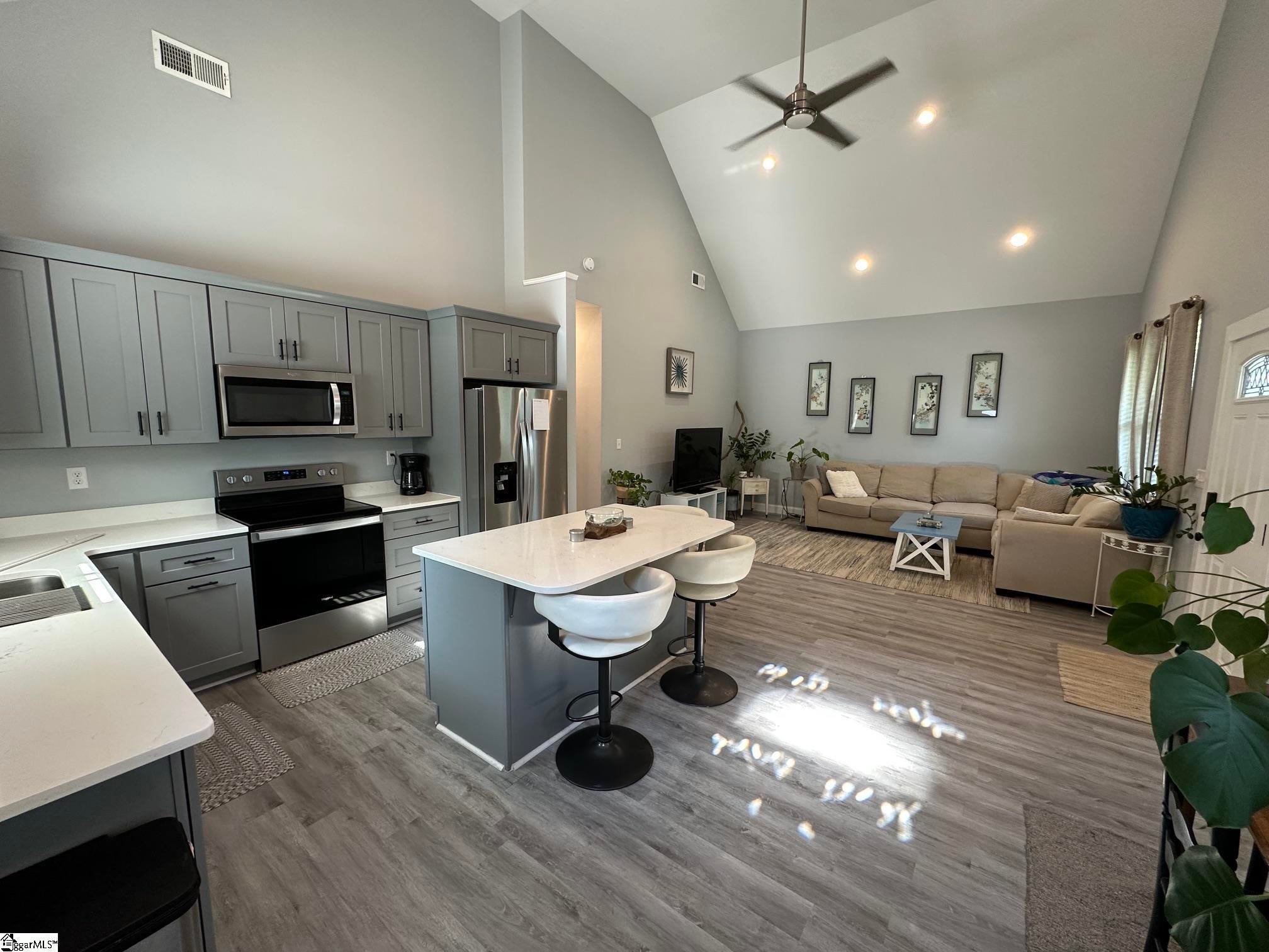 Real Estate Search 3 151 Carolina Avenue