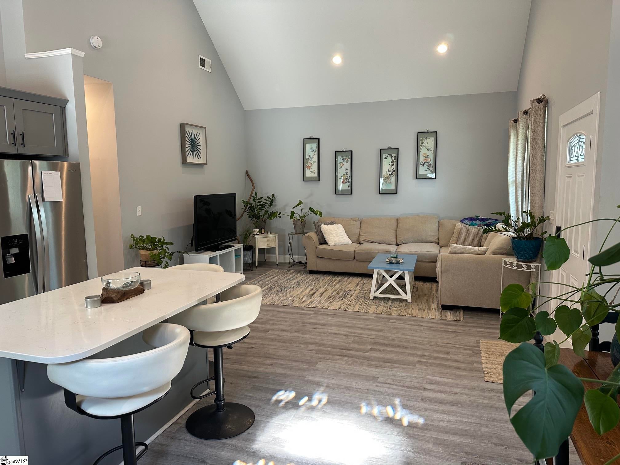 Real Estate Search 4 151 Carolina Avenue