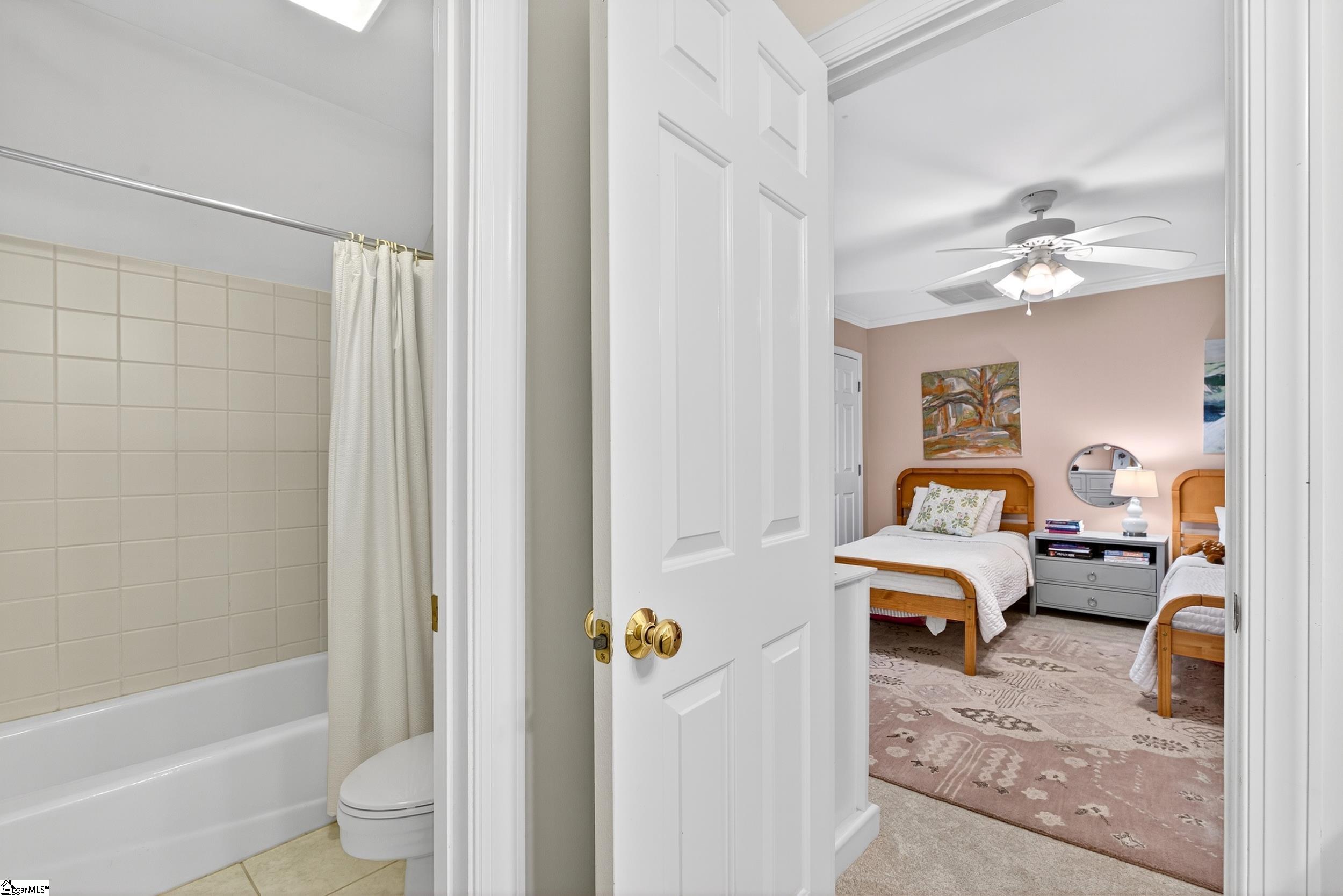 Simpsonville, South Carolina 29680, United States, 4 Bedrooms Bedrooms, ,4 BathroomsBathrooms,Residential,Active,244642