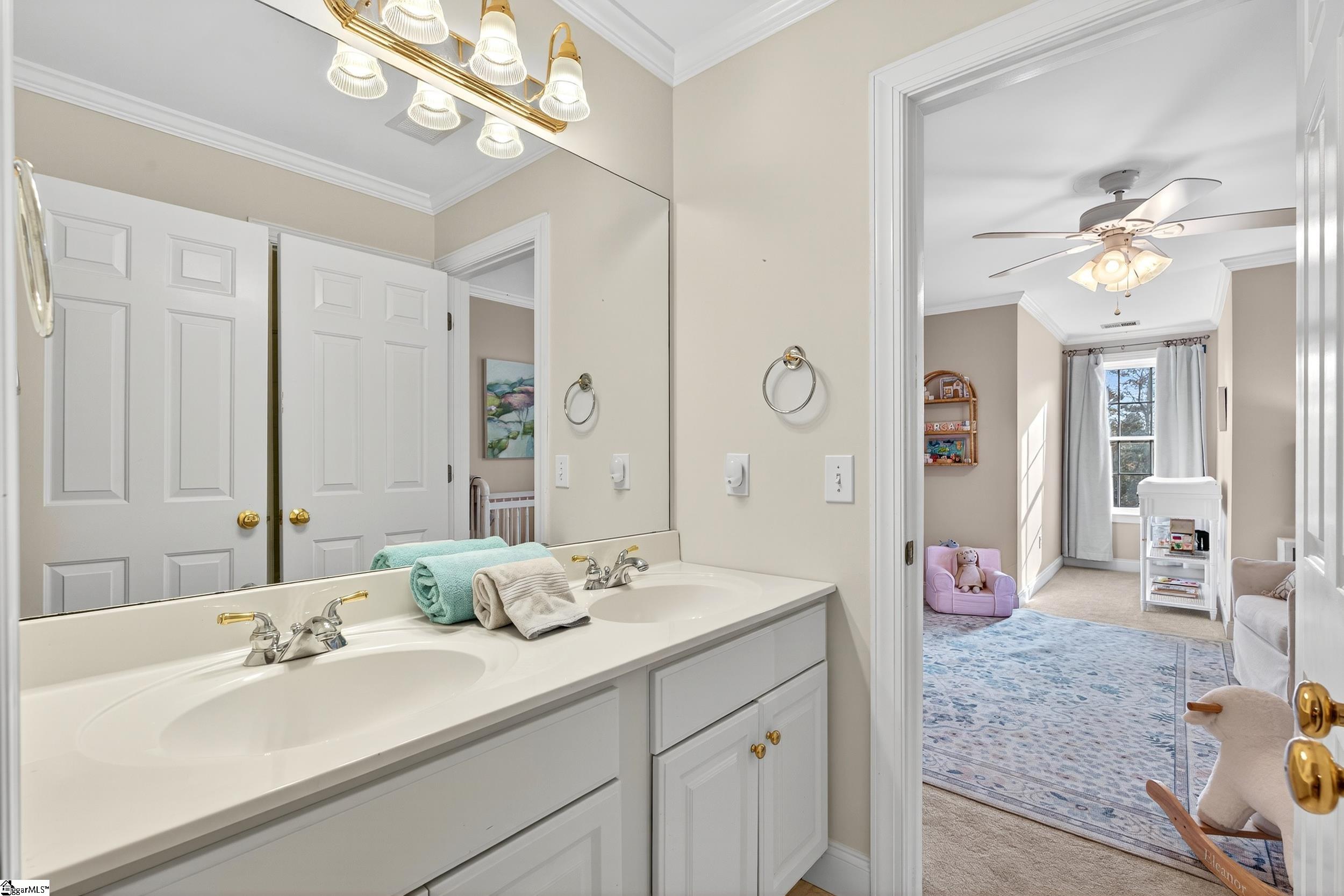 Simpsonville, South Carolina 29680, United States, 4 Bedrooms Bedrooms, ,4 BathroomsBathrooms,Residential,Active,244642