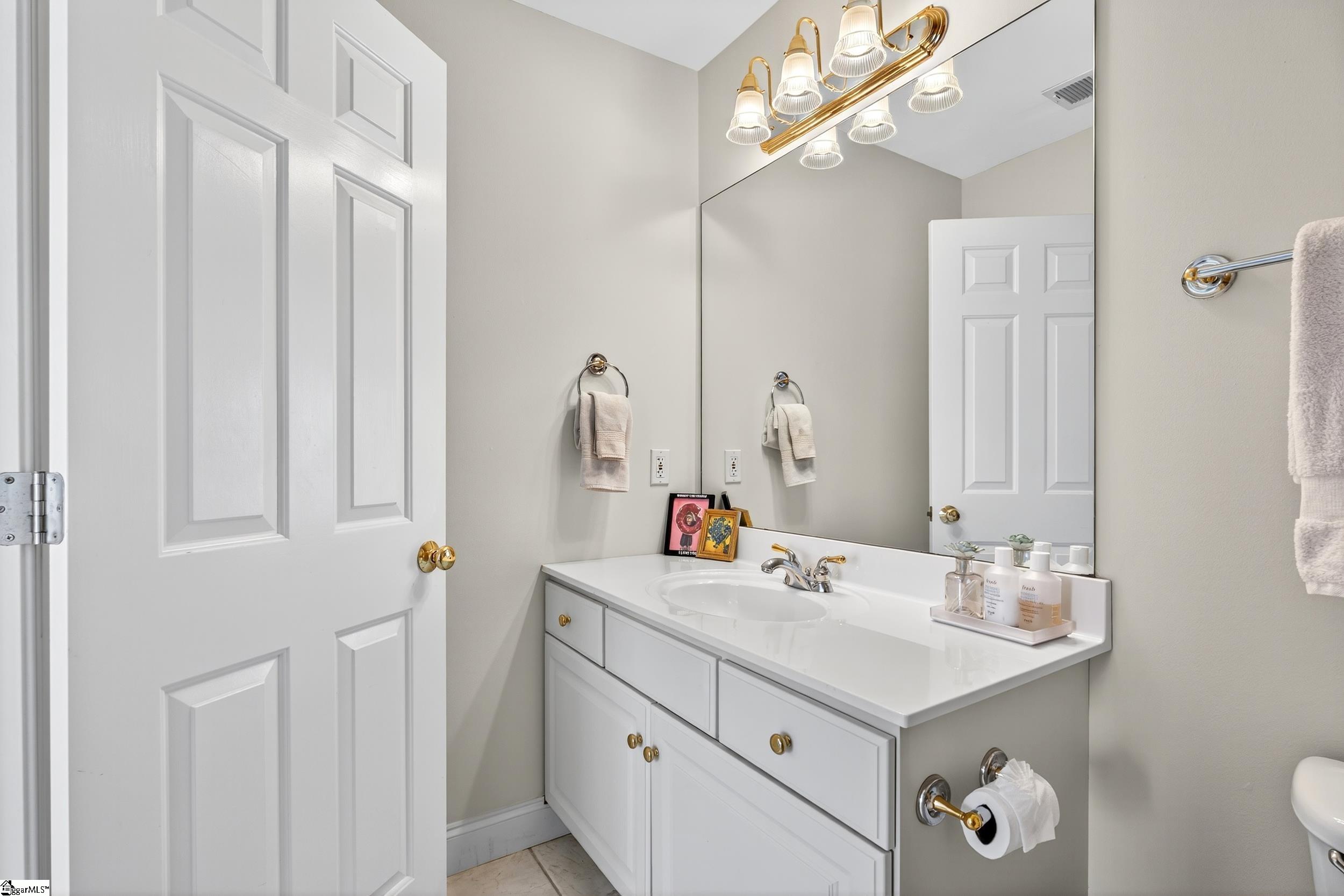 Simpsonville, South Carolina 29680, United States, 4 Bedrooms Bedrooms, ,4 BathroomsBathrooms,Residential,Active,244642