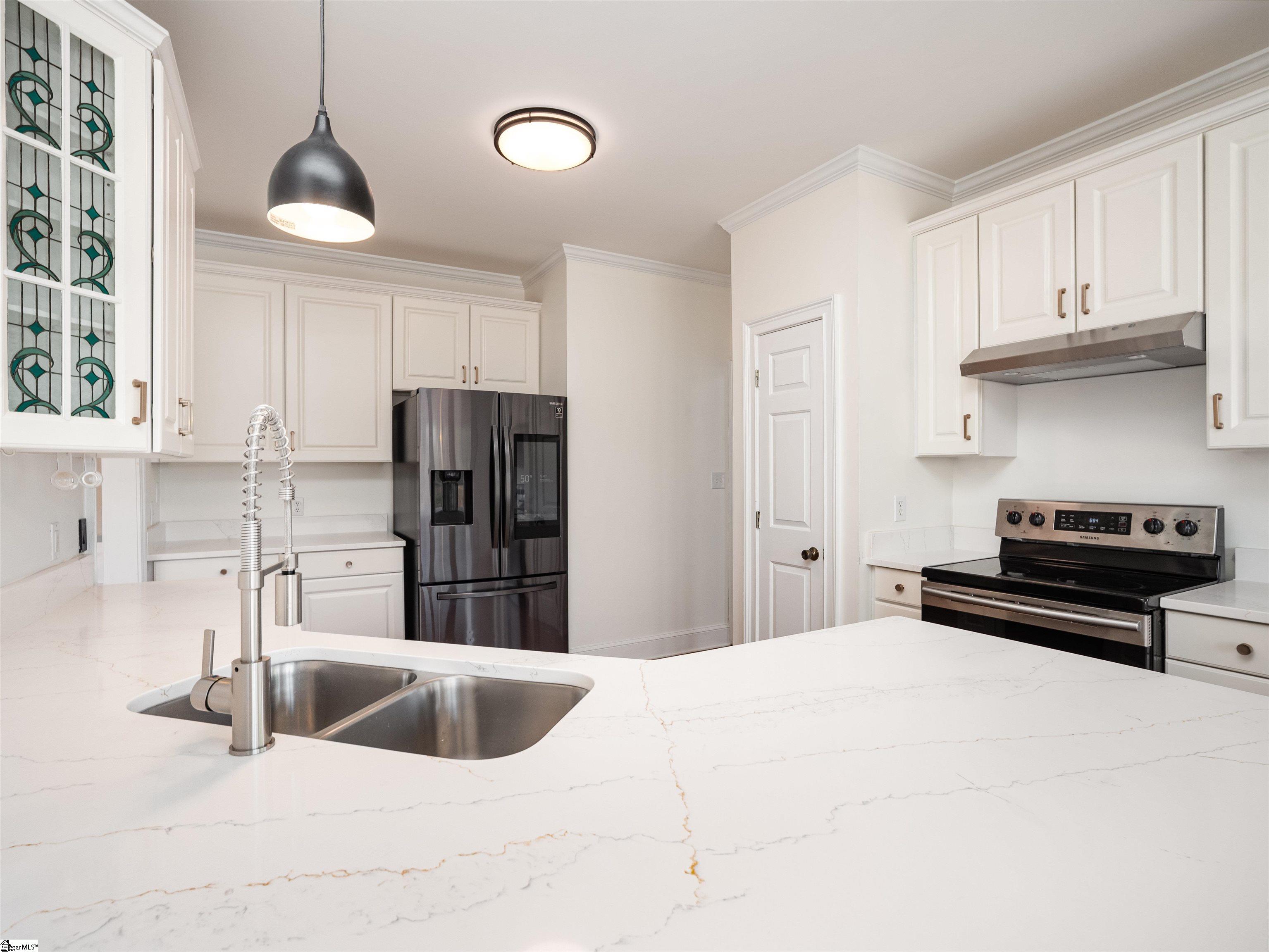 1611 Scuffletown Road