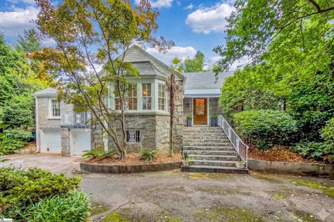 Photo of 47 Douglas Drive, Greenville, SC 29605 (MLS # 1591602)