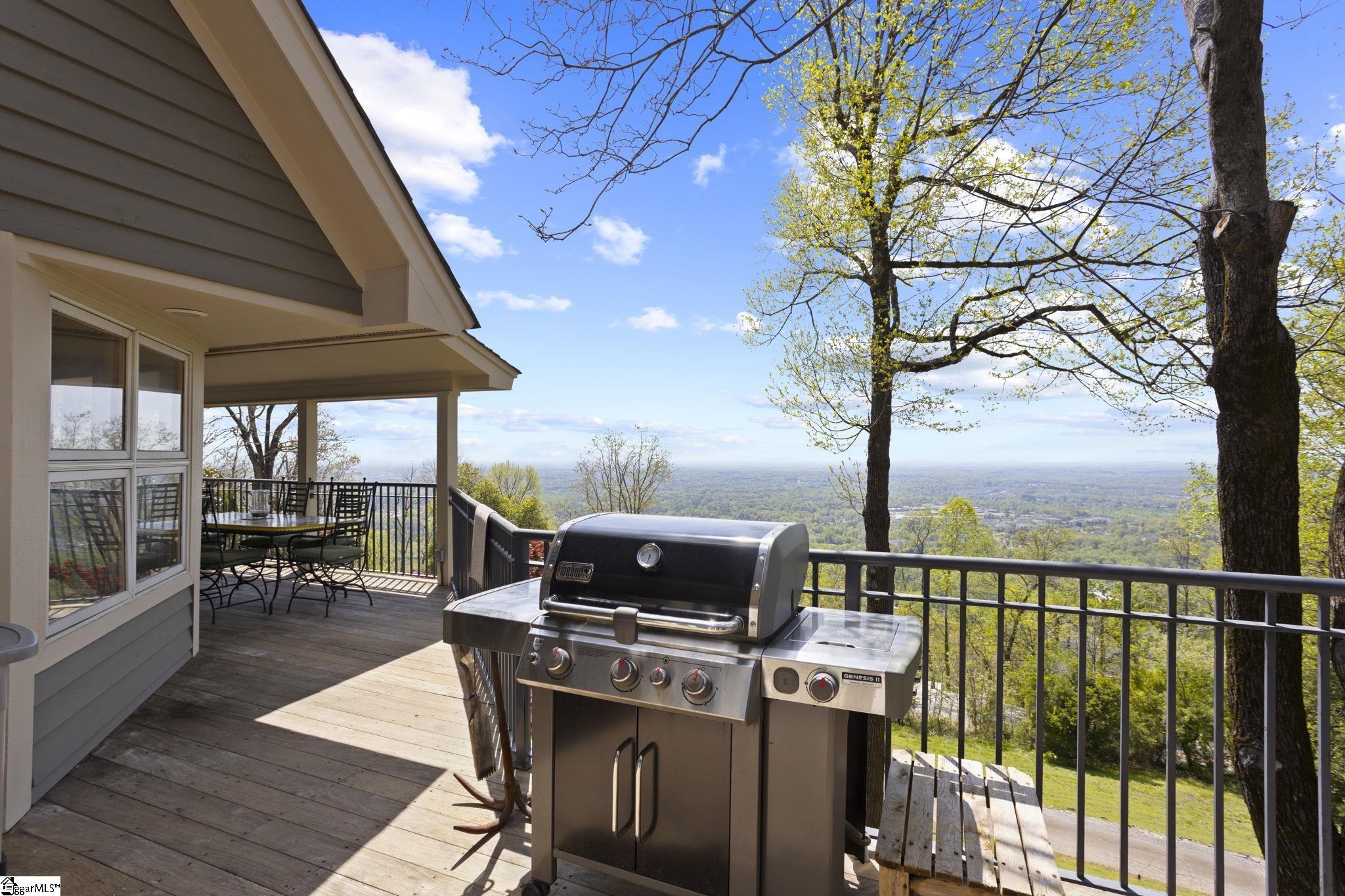 Greenville, South Carolina 29609, United States, 6 Bedrooms Bedrooms, ,7 BathroomsBathrooms,Residential,Active,151409