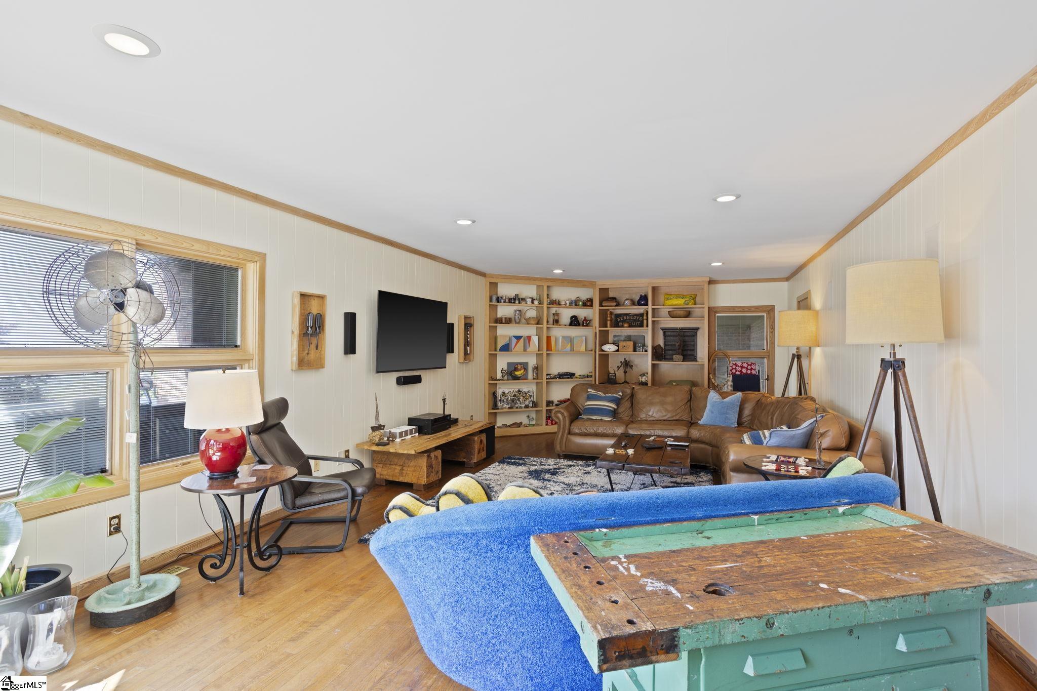 Greenville, South Carolina 29609, United States, 6 Bedrooms Bedrooms, ,7 BathroomsBathrooms,Residential,Active,151409