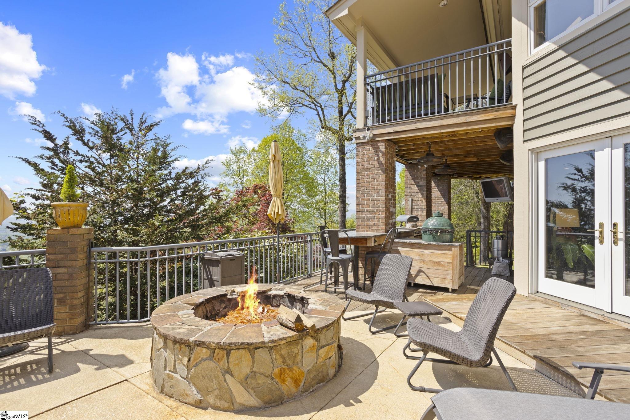 Greenville, South Carolina 29609, United States, 6 Bedrooms Bedrooms, ,7 BathroomsBathrooms,Residential,Active,151409