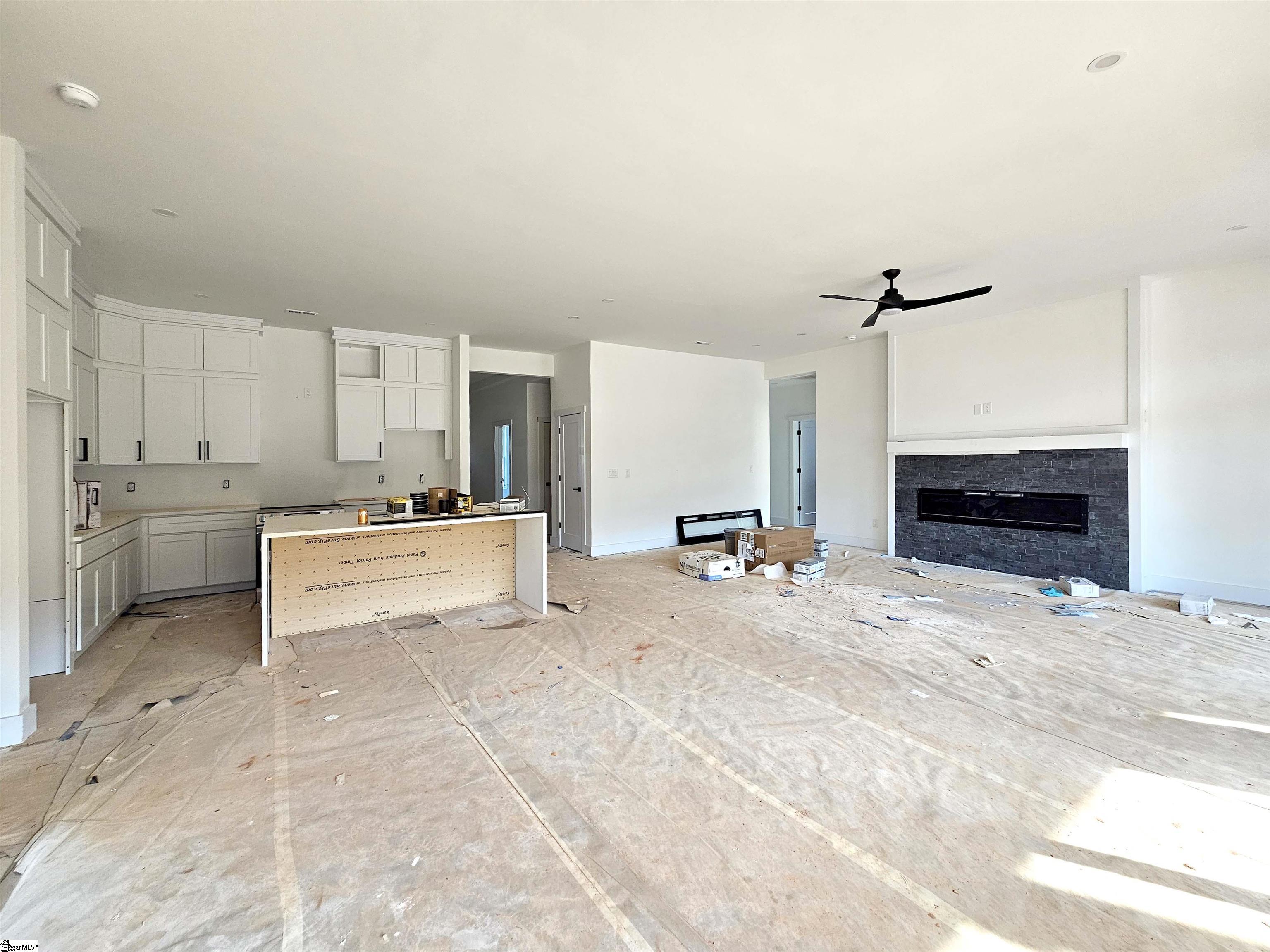 2923 Old Greenville Highway