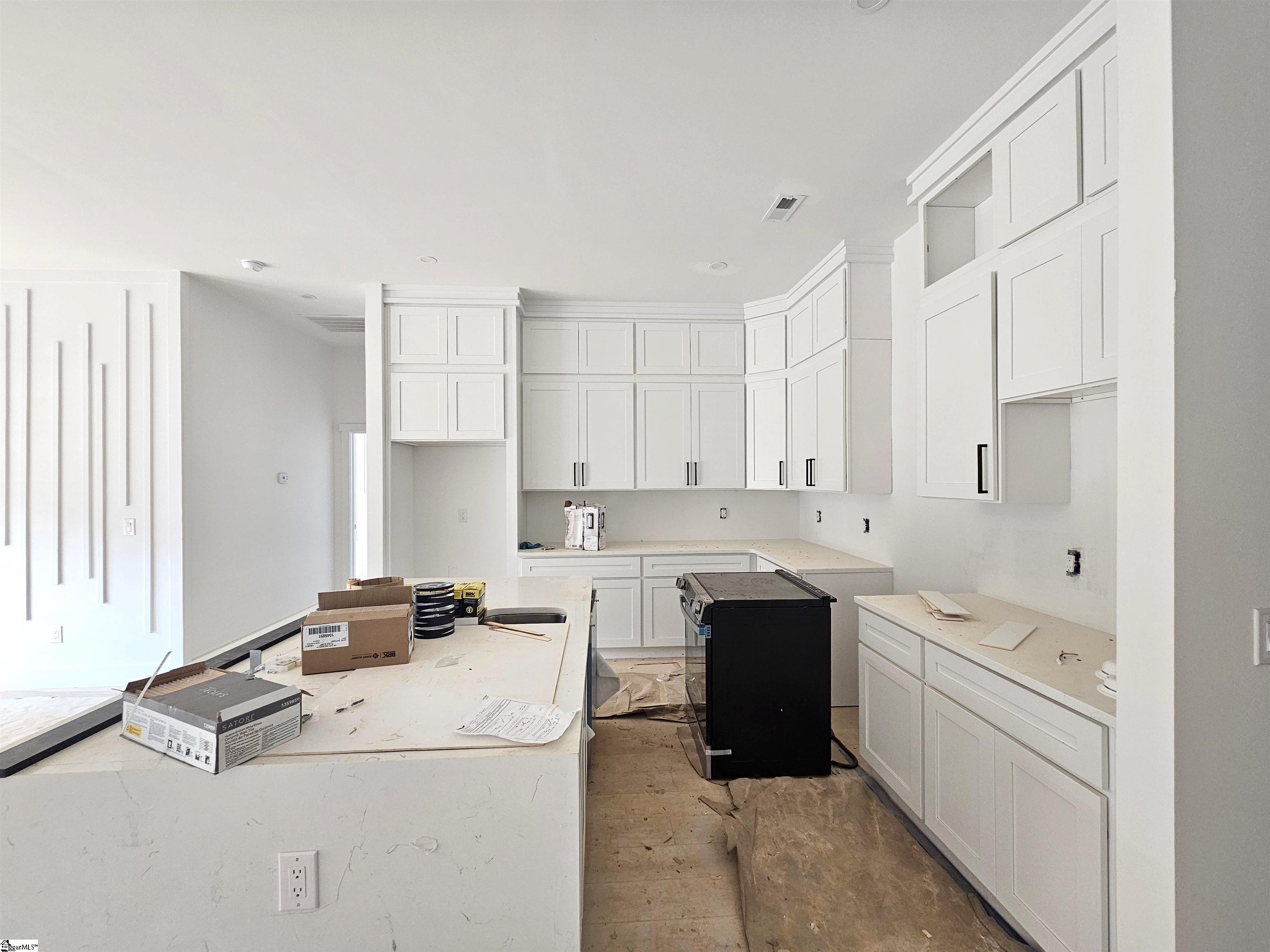 2923 Old Greenville Highway