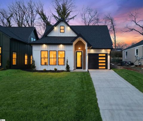 Photo of 346 Potomac Avenue, Greenville, SC 29605 (MLS # 1581386)